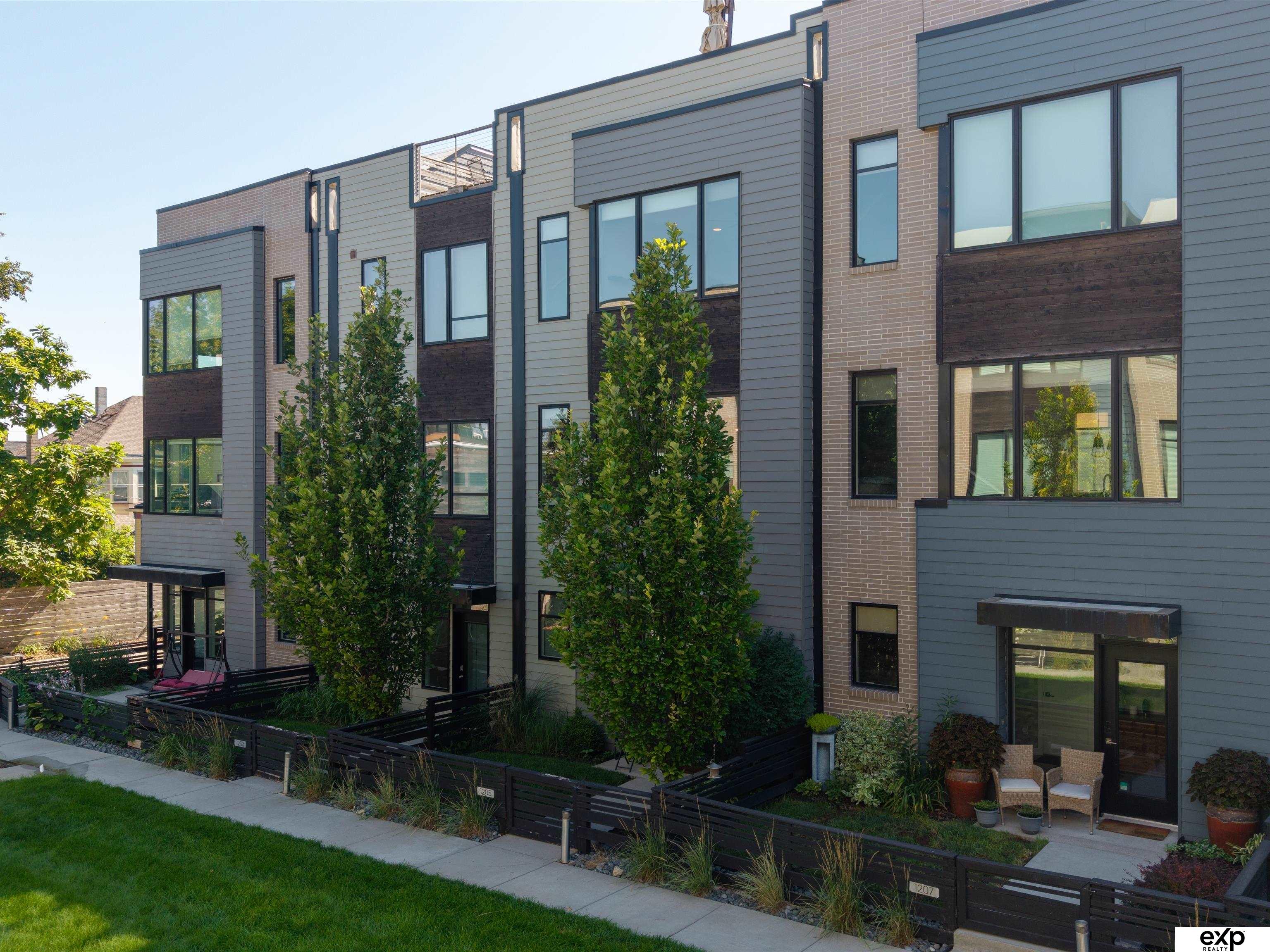 1205 S 10th Court — photo