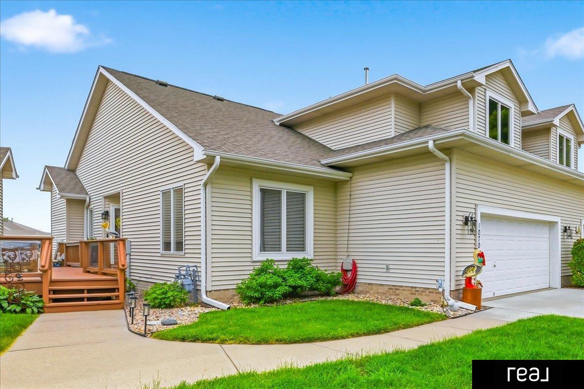 1070 Waters Edge Court — photo