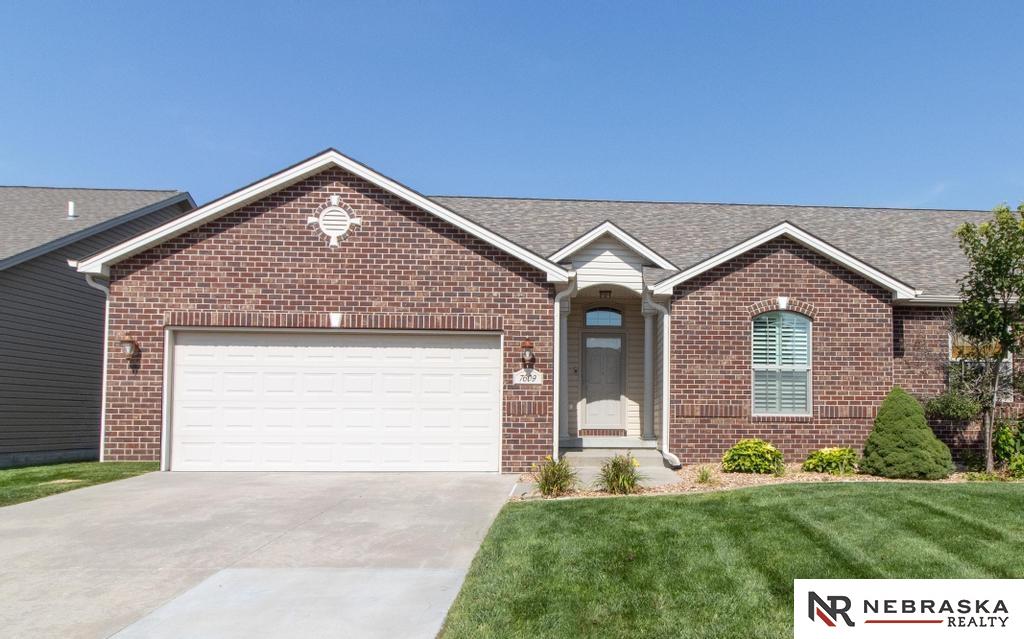 7609 Kentwell Lane — photo