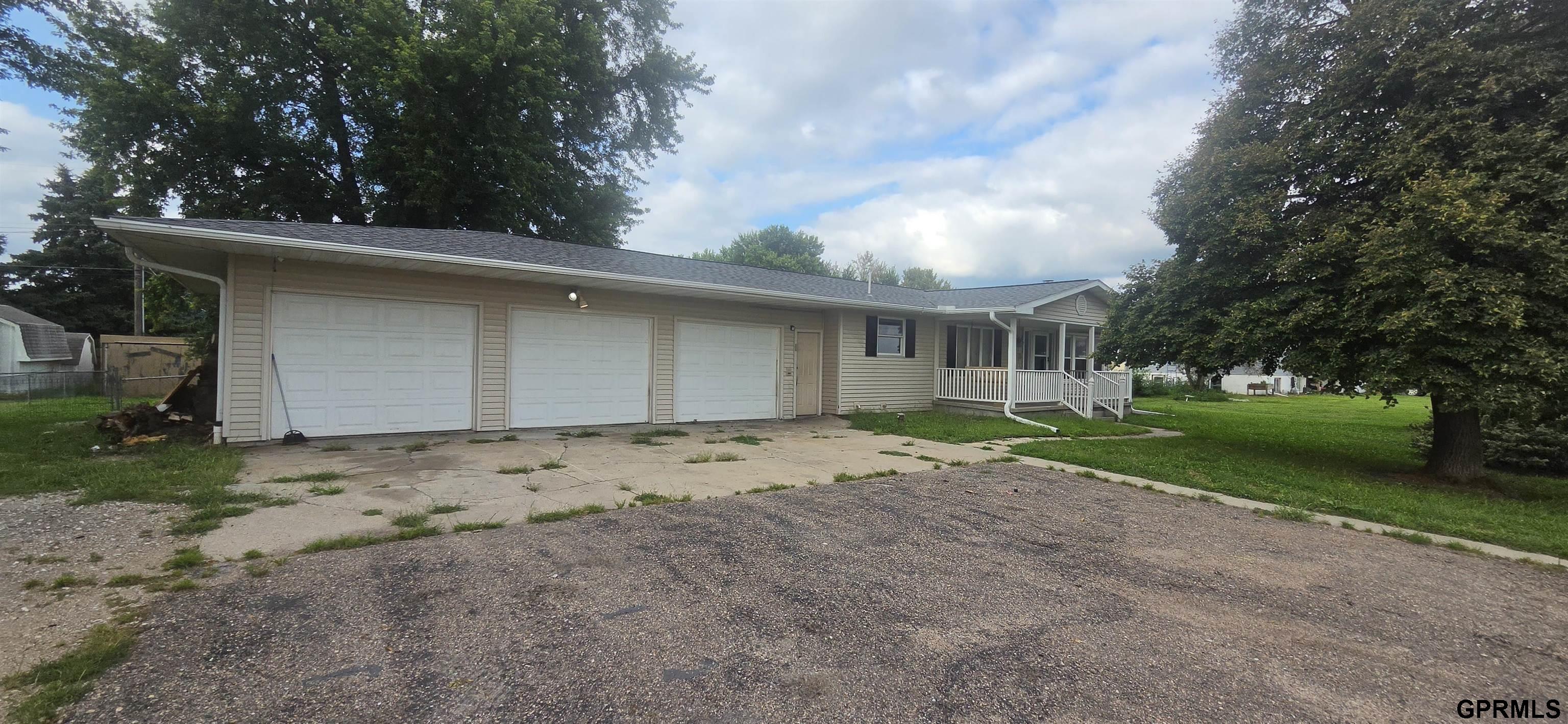 808 E 8th Street, Columbus, NE 68601 — photo 2