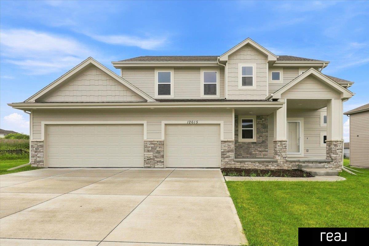 12615 Carpenter Street — photo