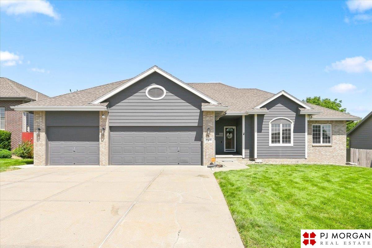 15446 Briar Street — photo