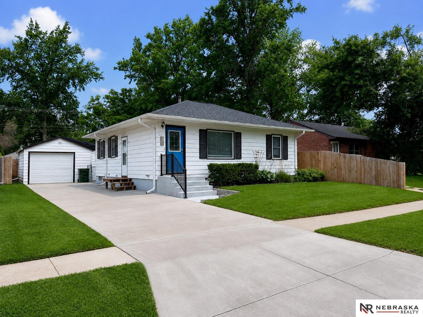 5411 Knox Street — photo