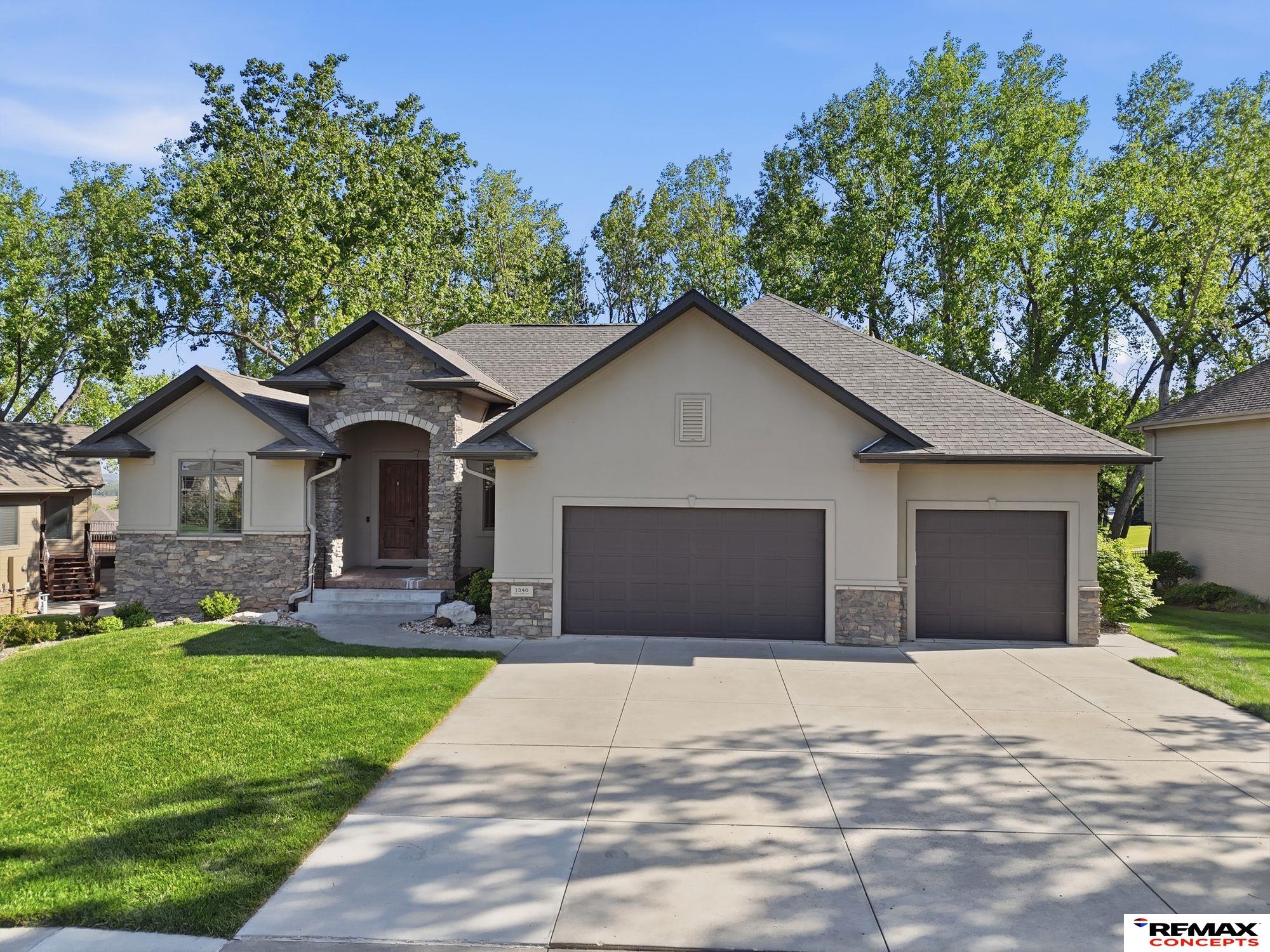 1340 W Ridge Way — photo