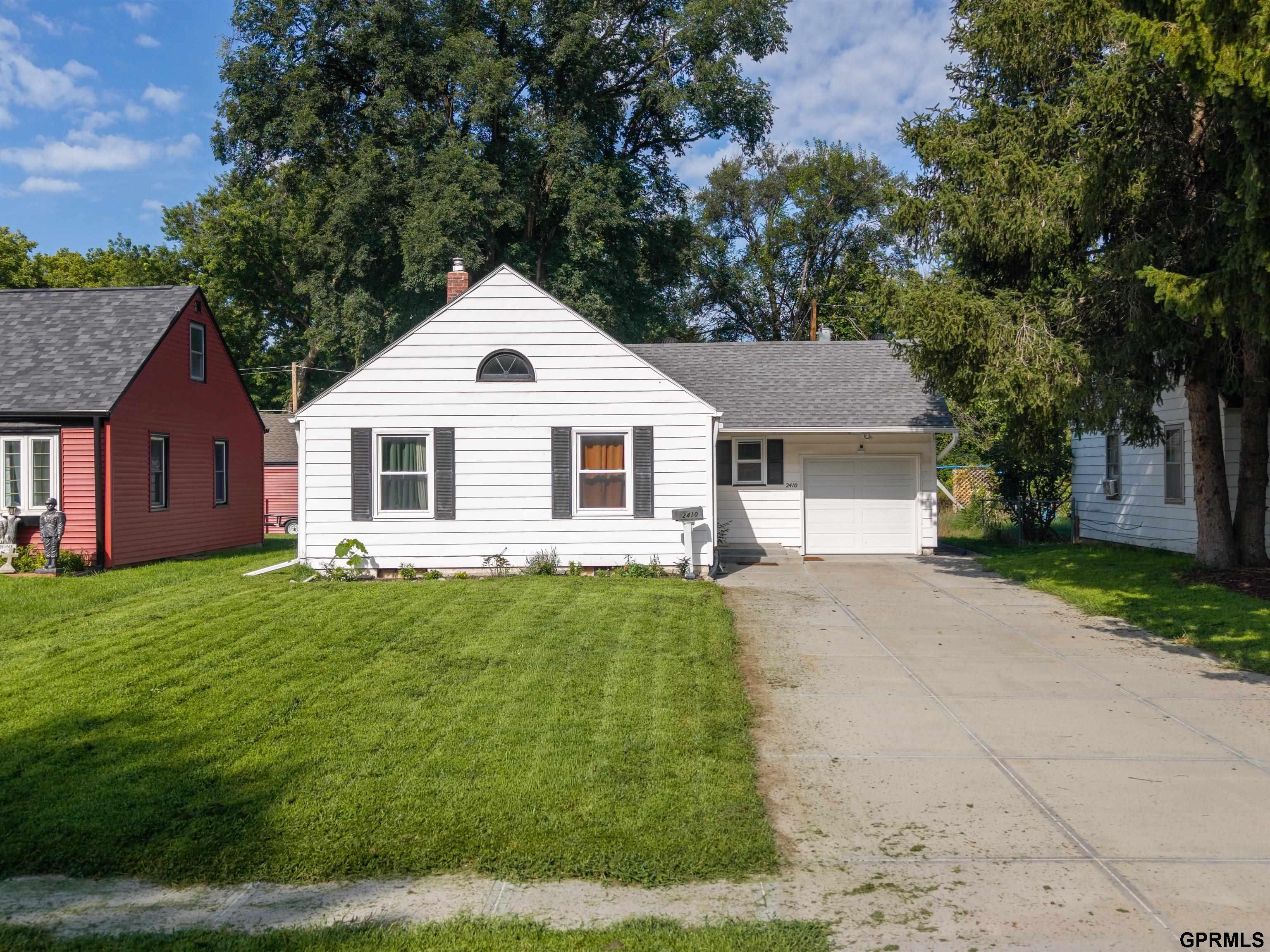 2410 Jefferson Street — photo
