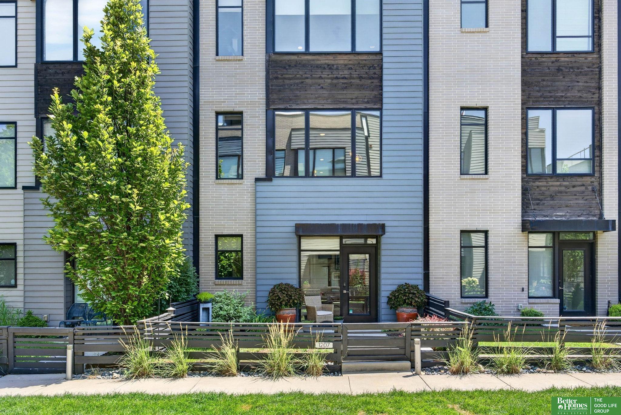 1207 S 10 Court — photo