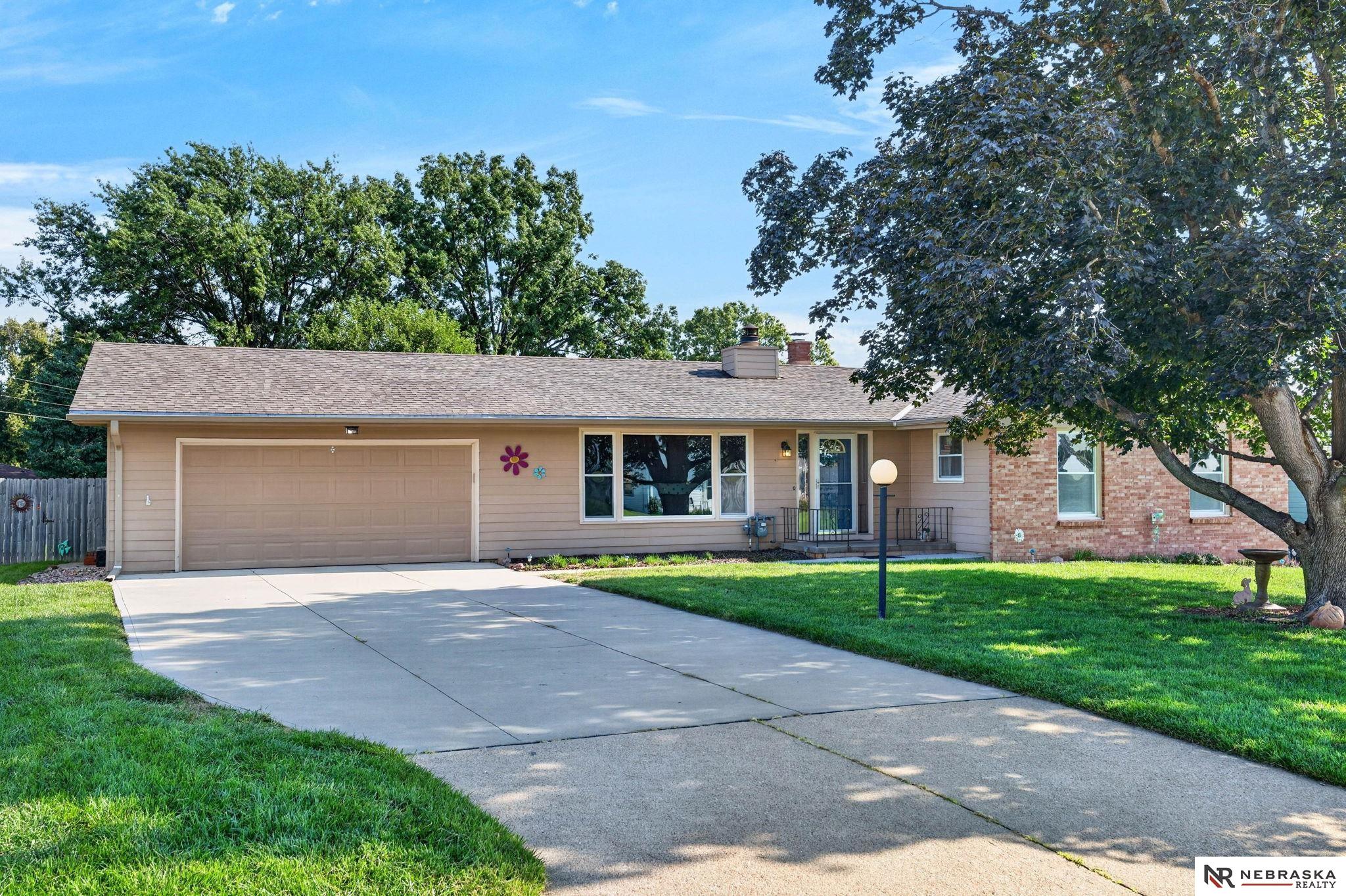 10320 Hilltop Road — photo