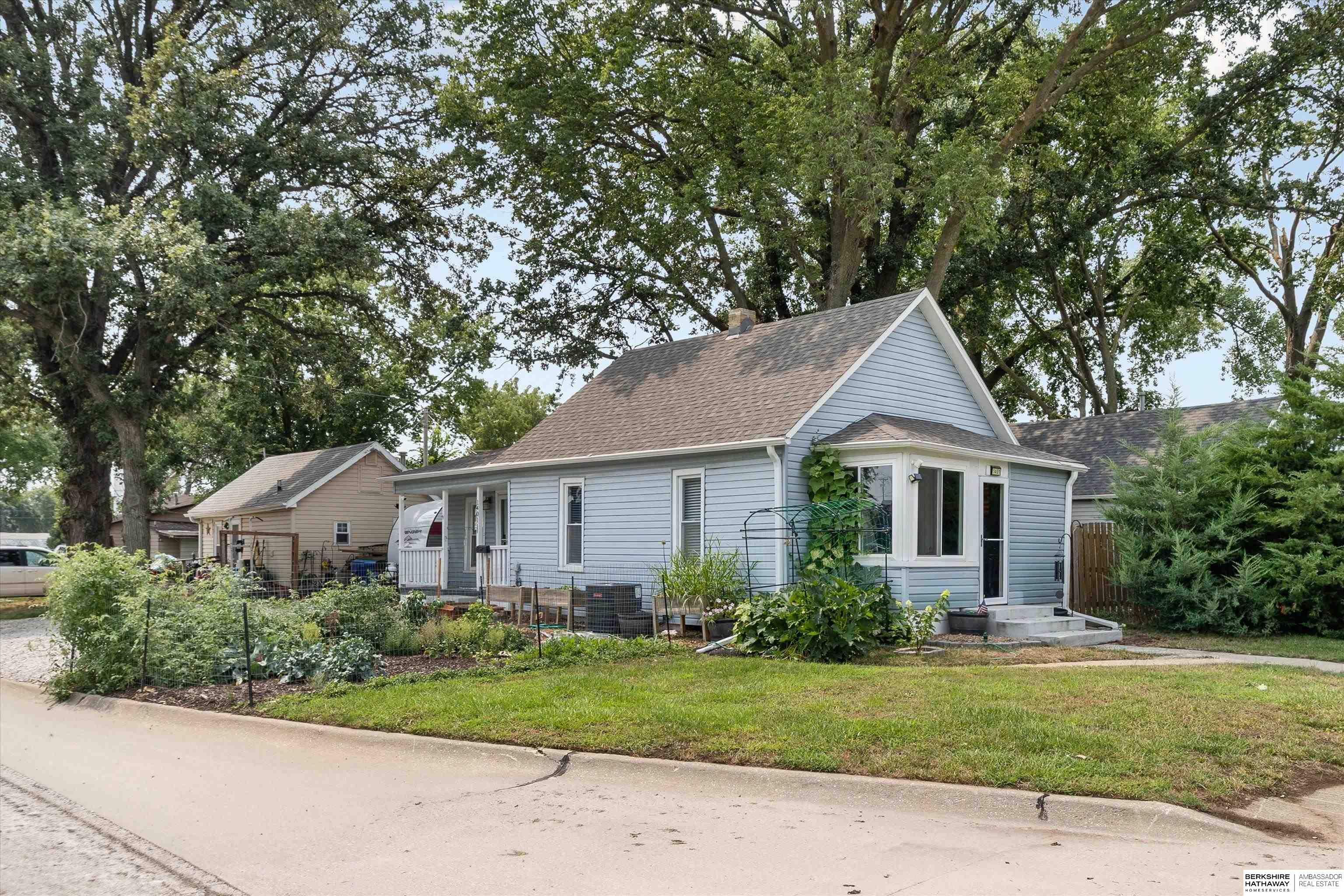 1401 Nebraska Street — photo