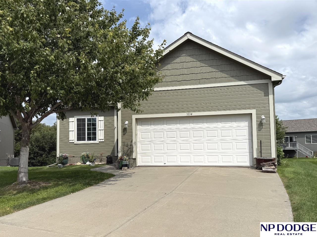 5134 S 195 Circle — photo