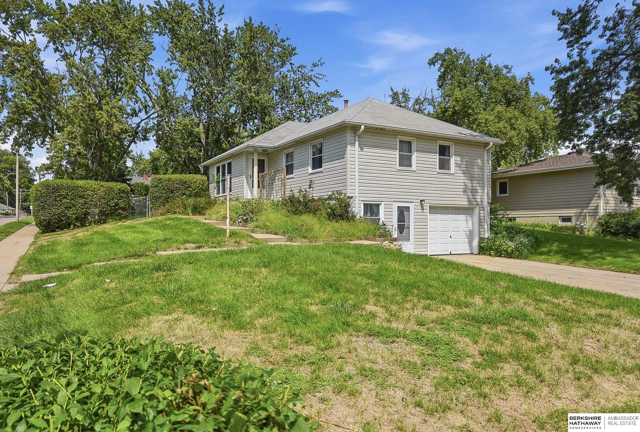1203 Thomas Drive — photo