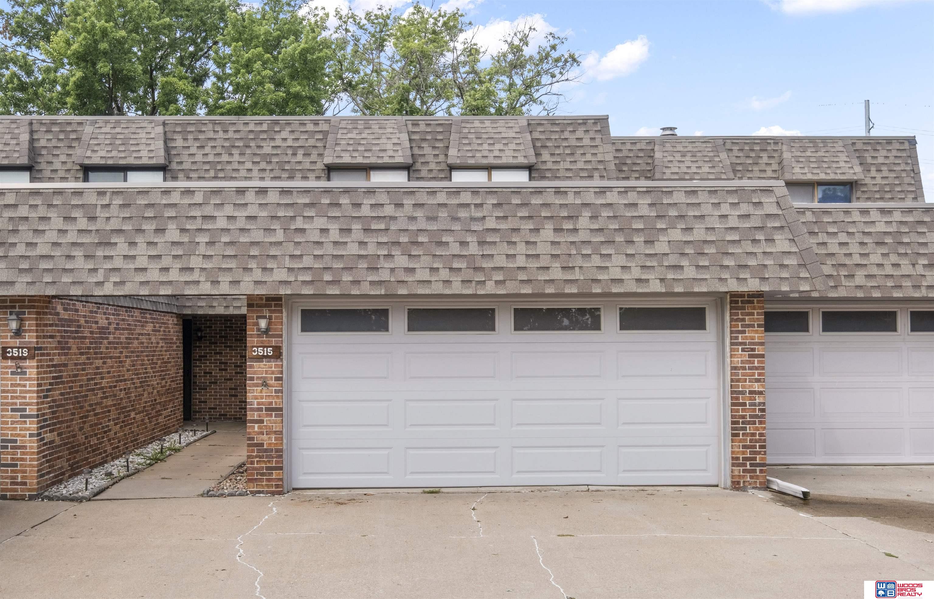 3515 Neerpark Drive — photo
