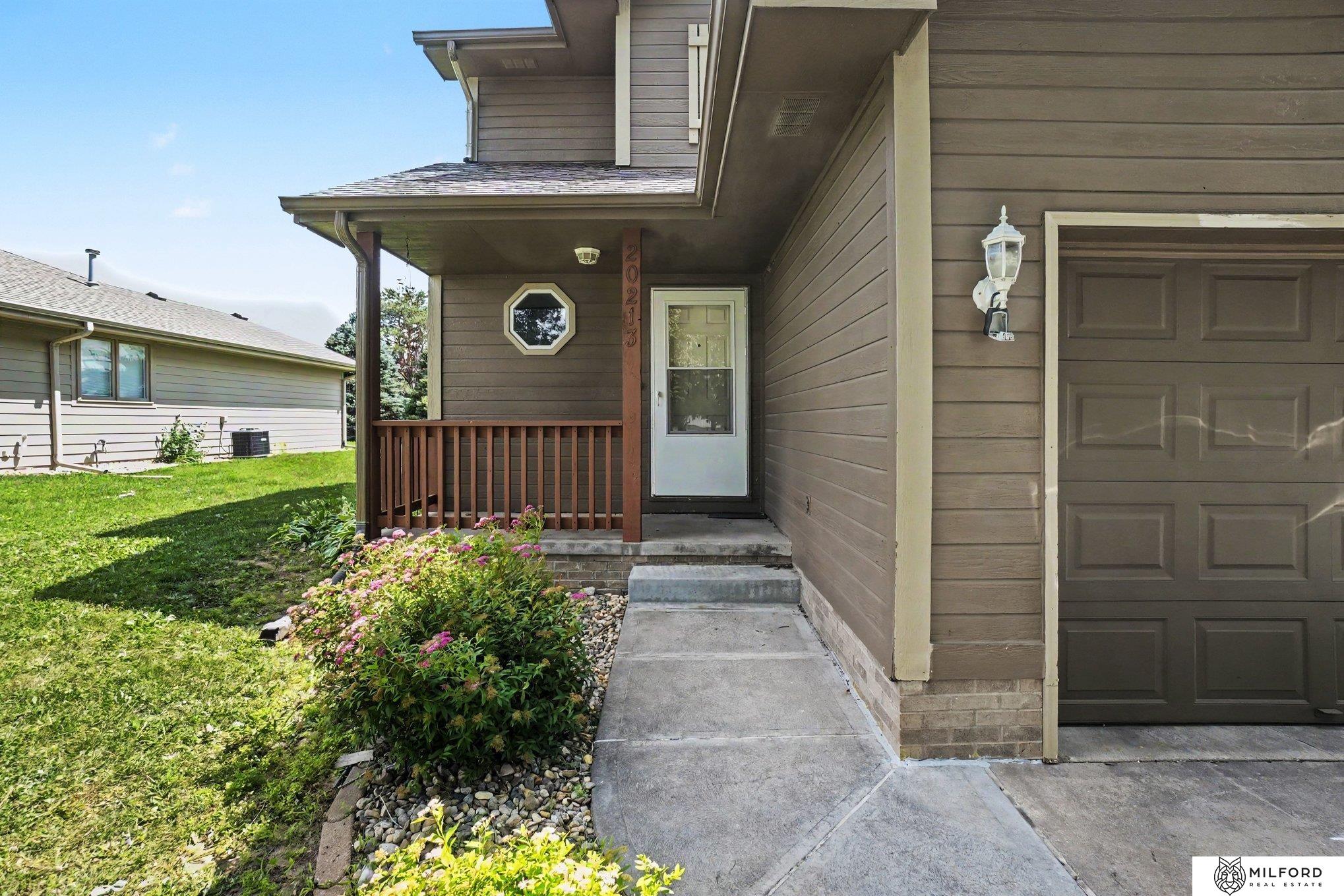 20213 Veterans Drive — photo