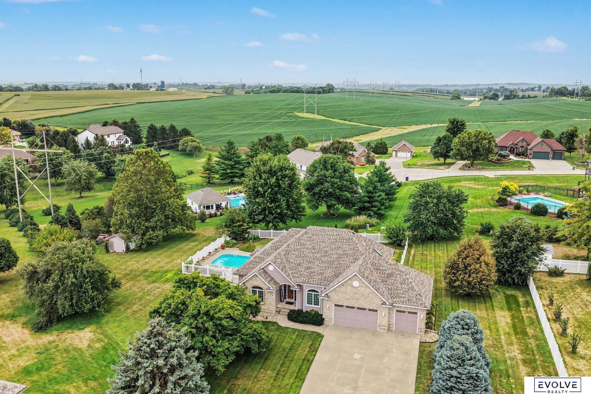 4003 Fox Ridge Circle — photo