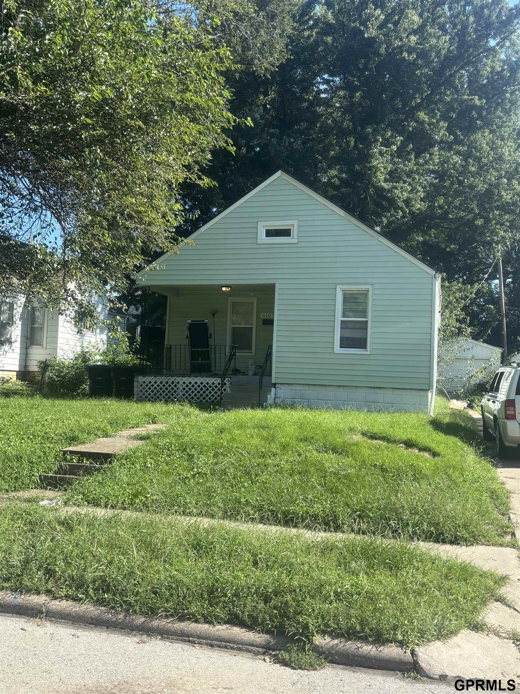 6107 Spencer Street — photo