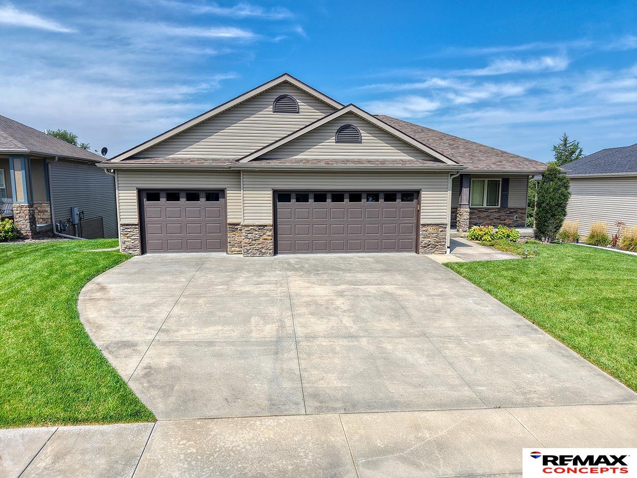 7321 Hidden Valley Drive — photo