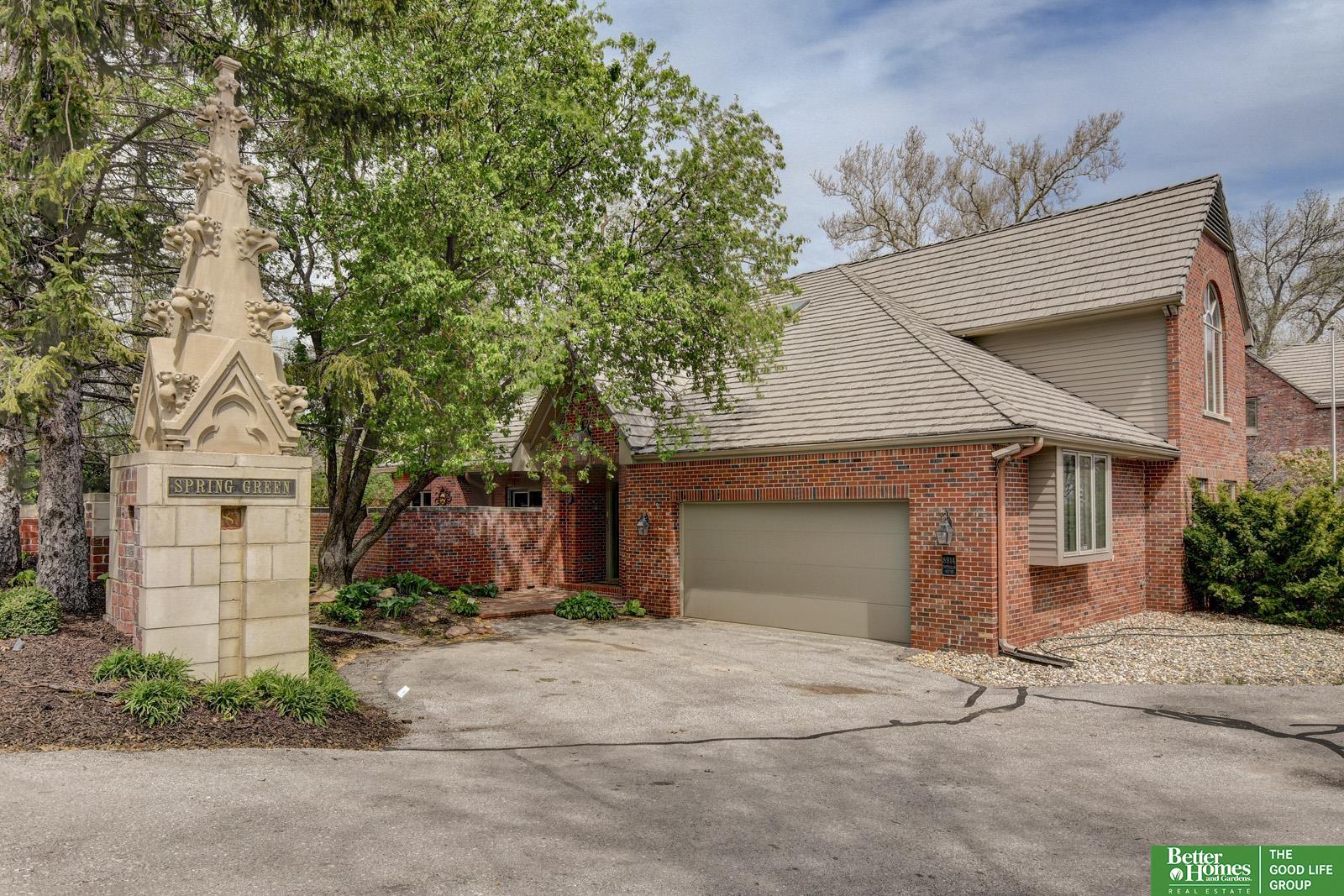 8914 Douglas Court — photo