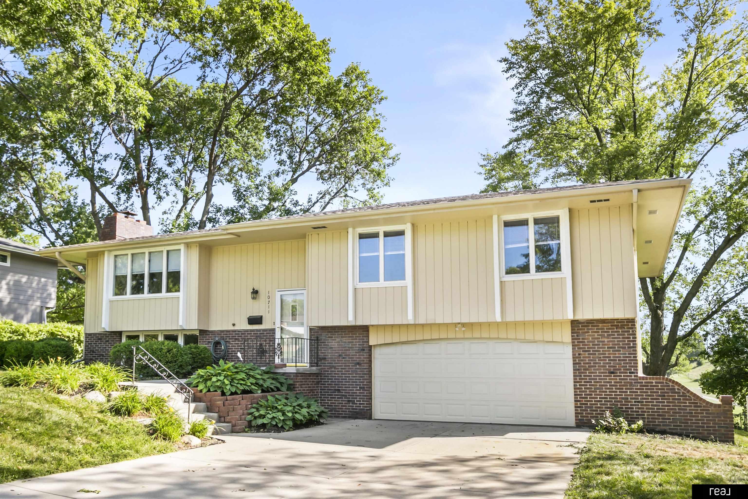 10711 Boyd Street — photo