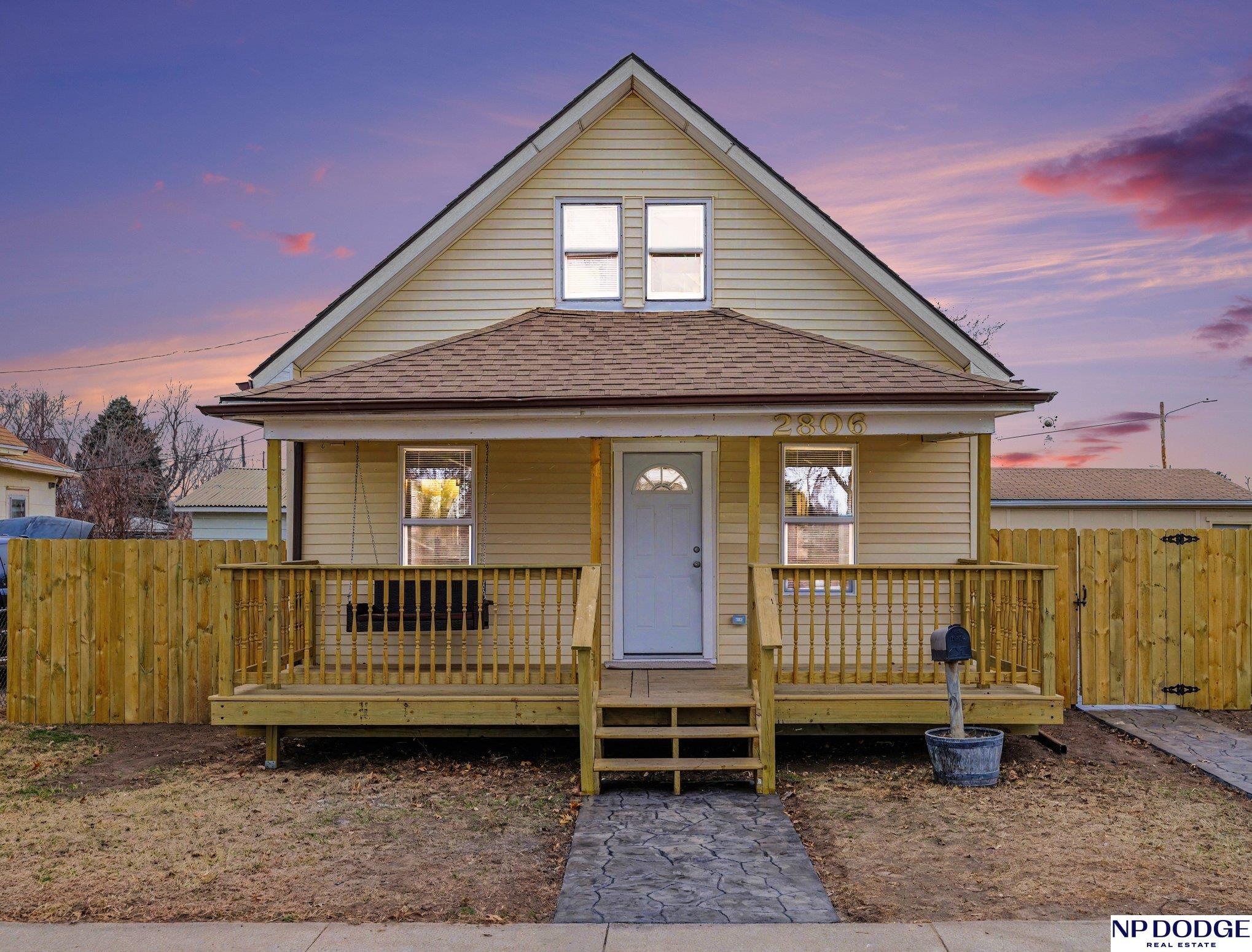 2806 Mormon Street — photo