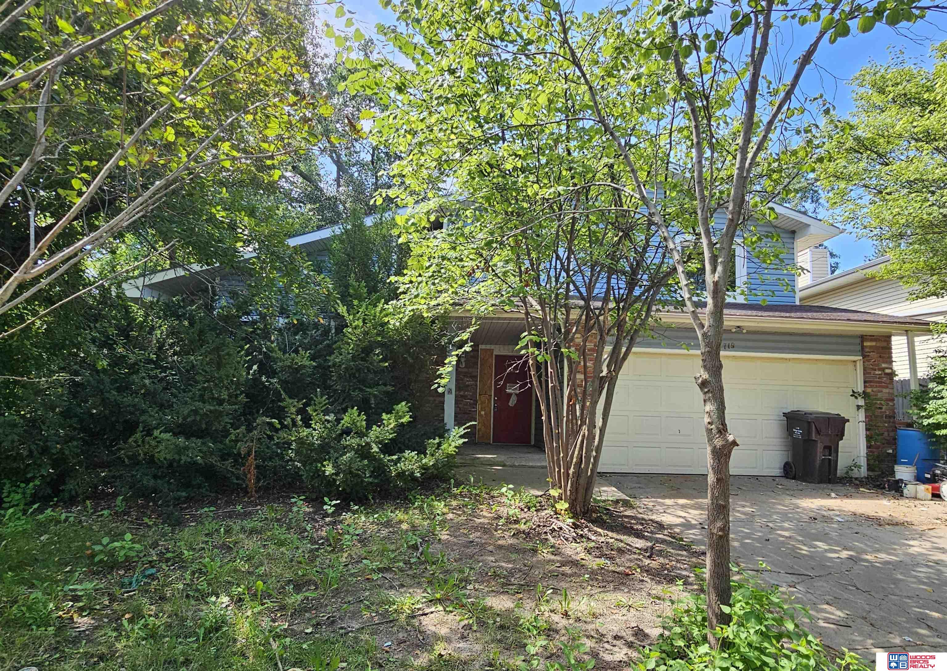 719 W Leon Drive — photo