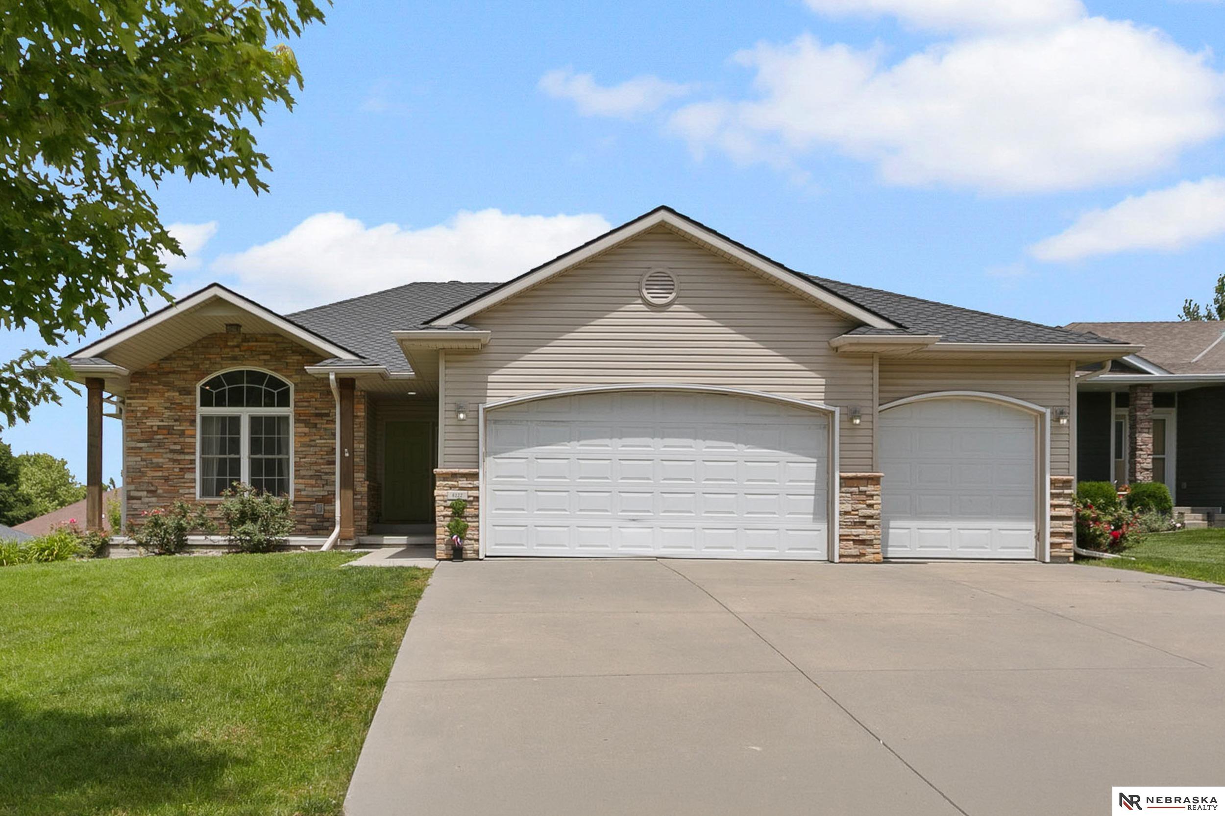 6122 Thompson Creek Boulevard — photo
