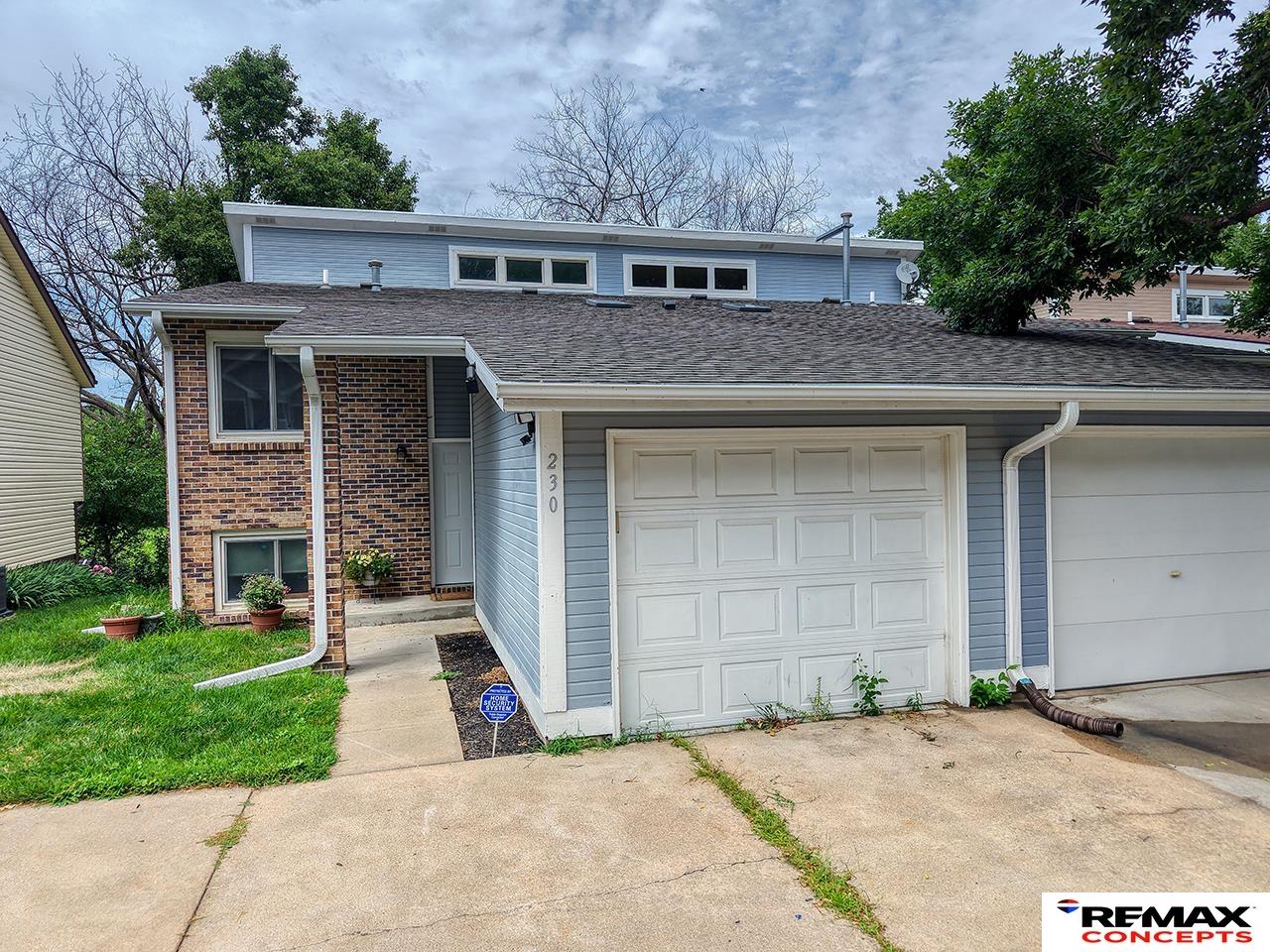 230 Parkside Lane — photo