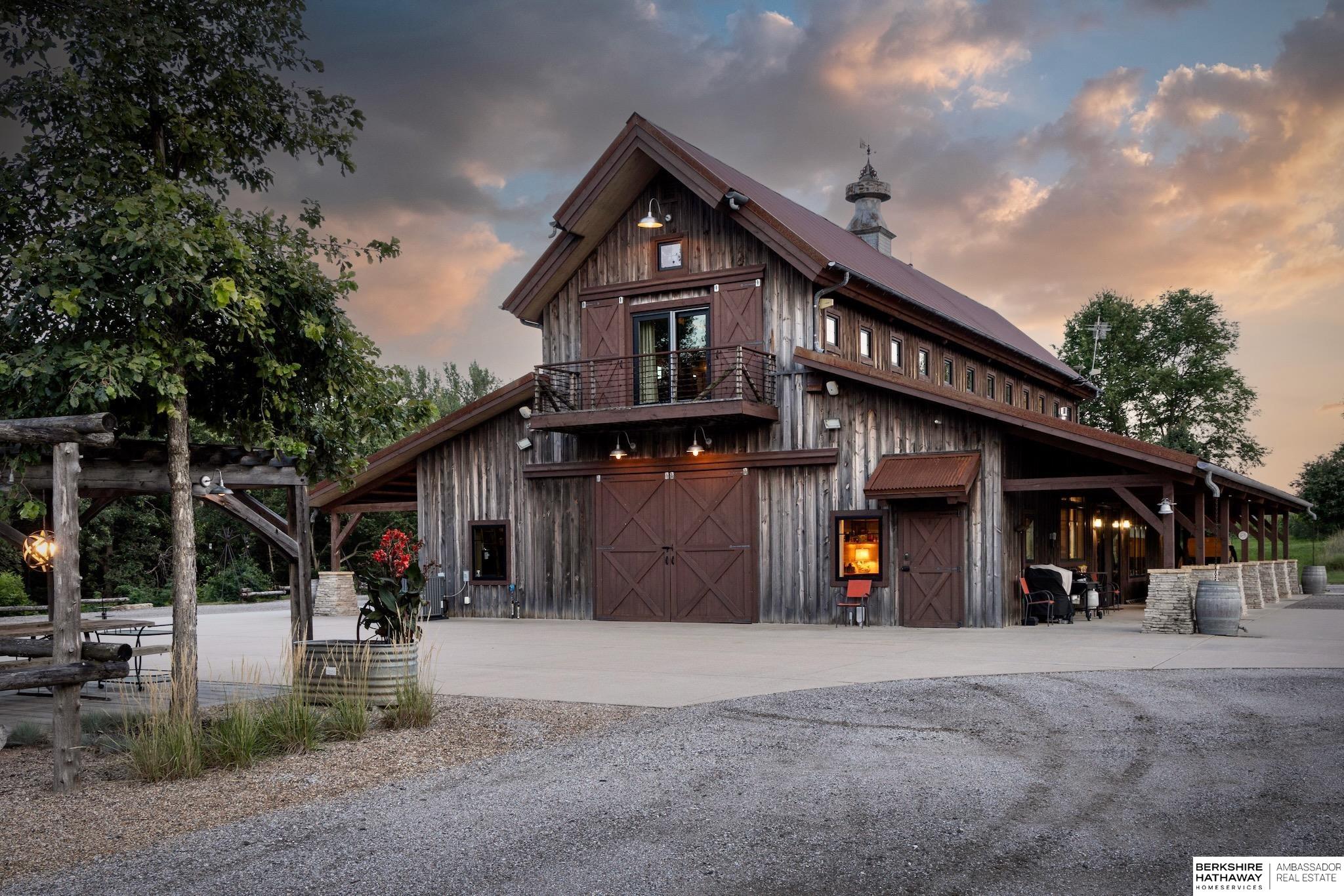 10211 Shire Point Way — photo