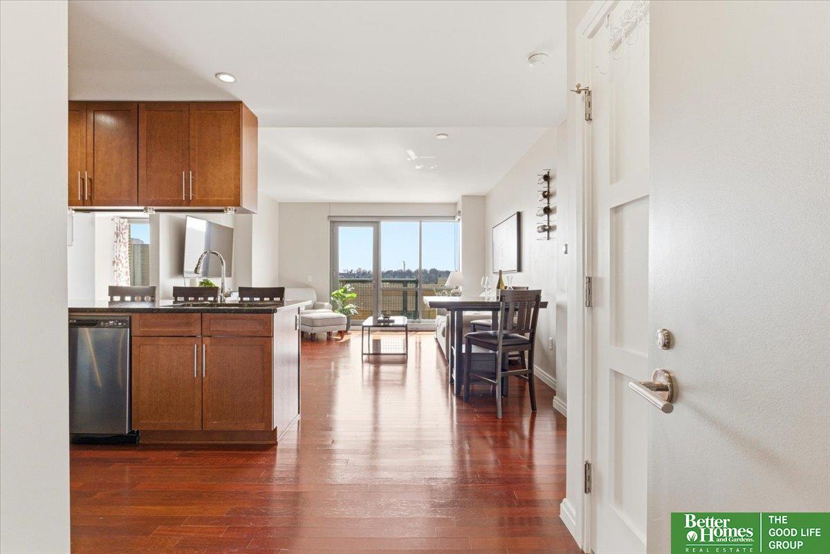 3200 Farnam Court #3707 — photo