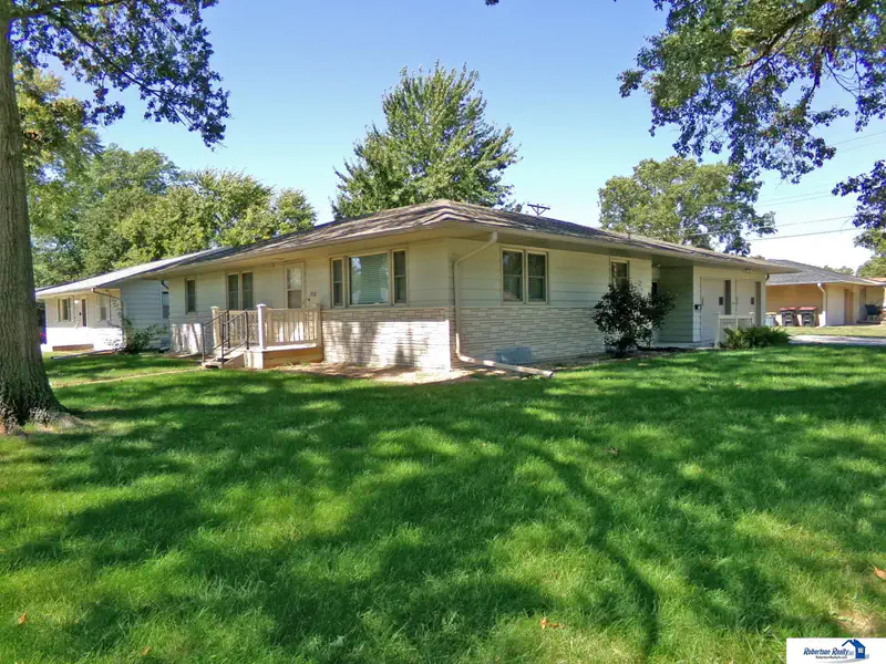 1718 Sara Road — photo
