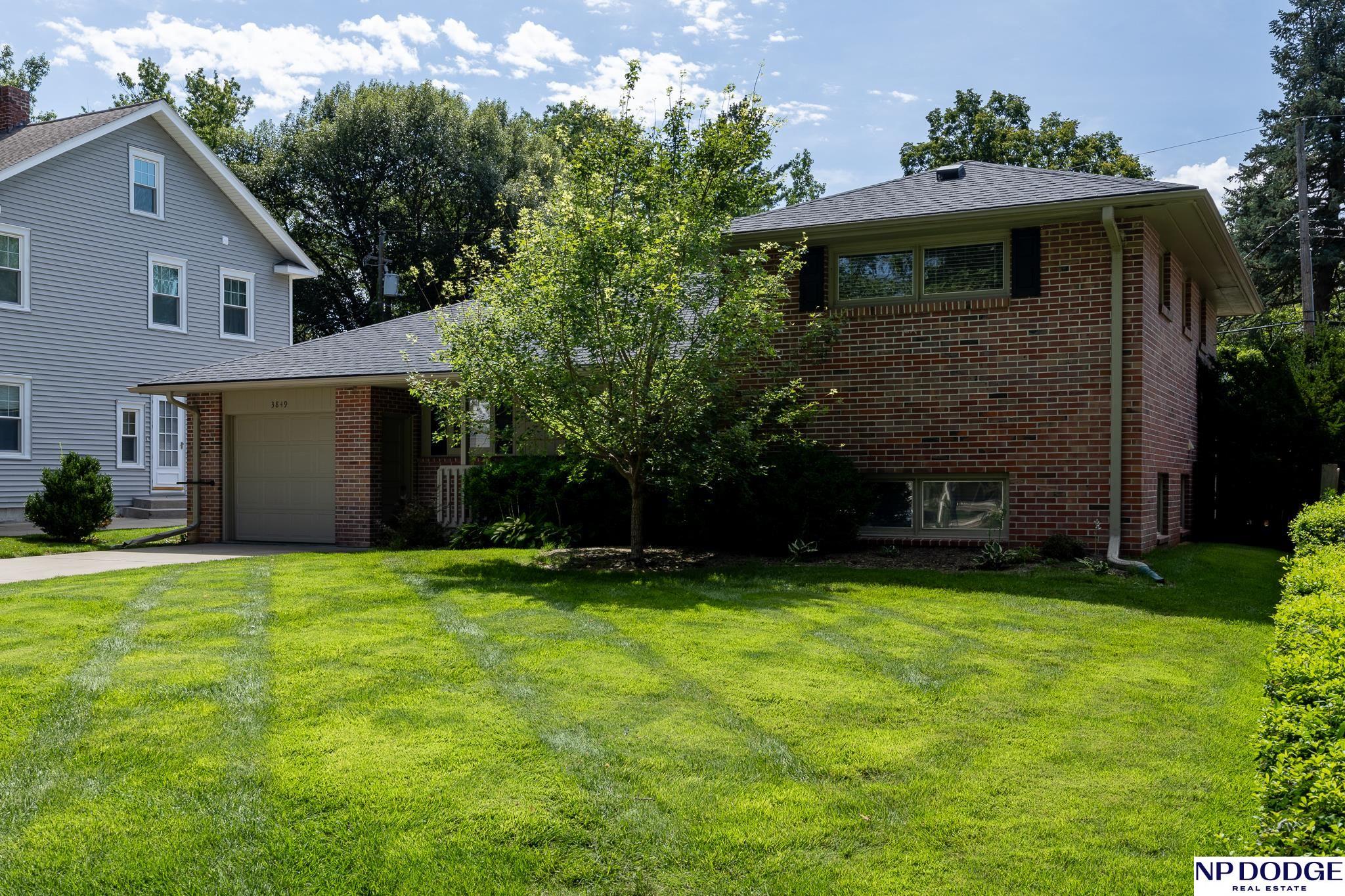 3849 Dudley Street — photo