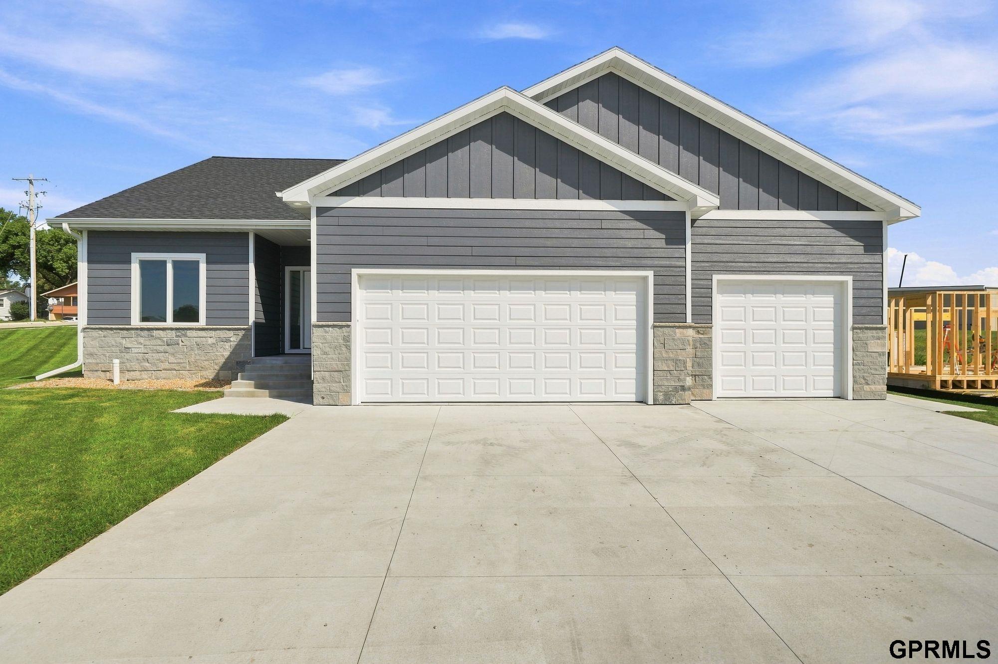 550 Southridge Drive — photo