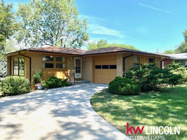 1321 W Avon Lane — photo