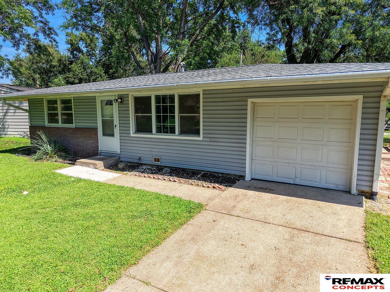 4118 Dunn Avenue — photo