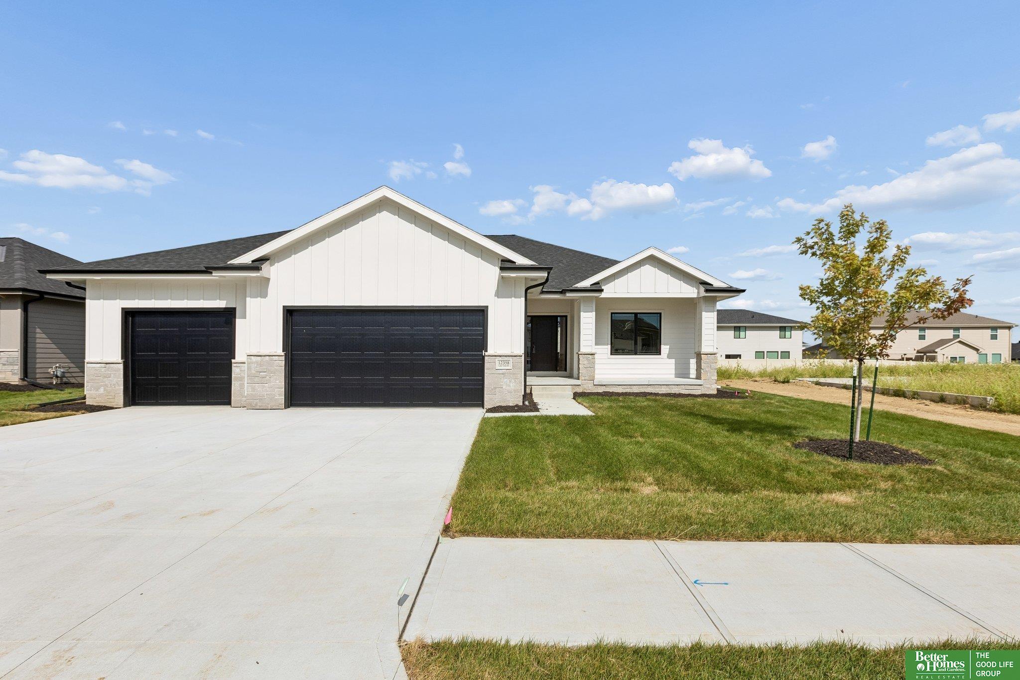 12358 Lake Vista Drive — photo