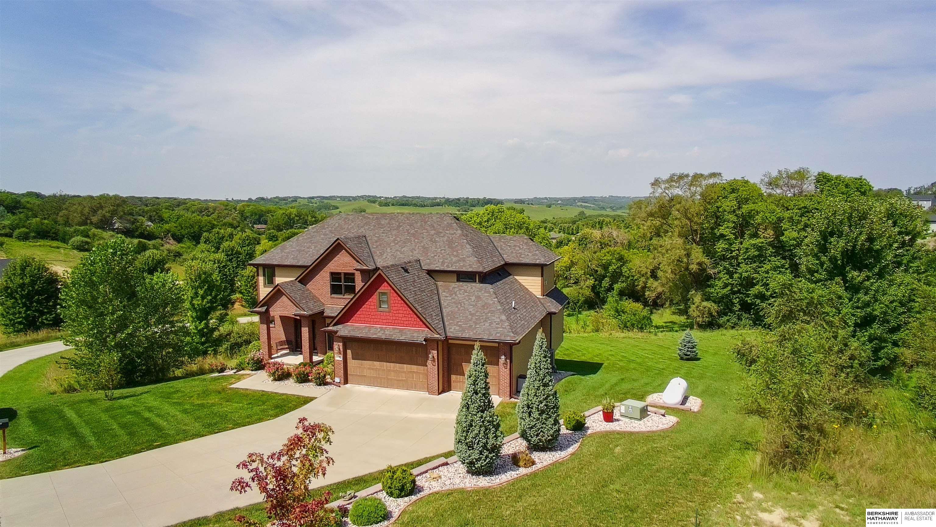 5705 Glen Oaks Drive — photo