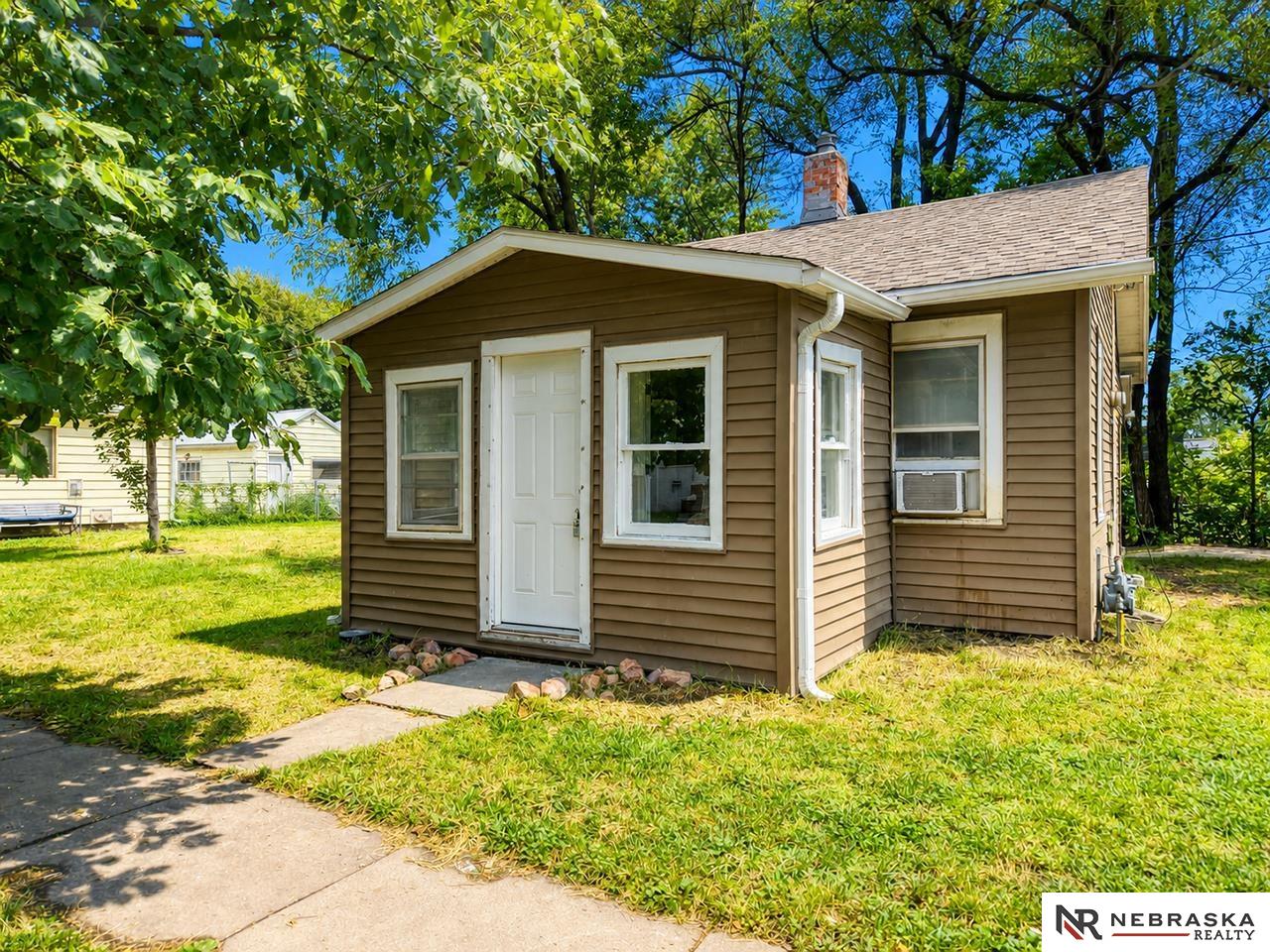 5916 Havelock Avenue — photo