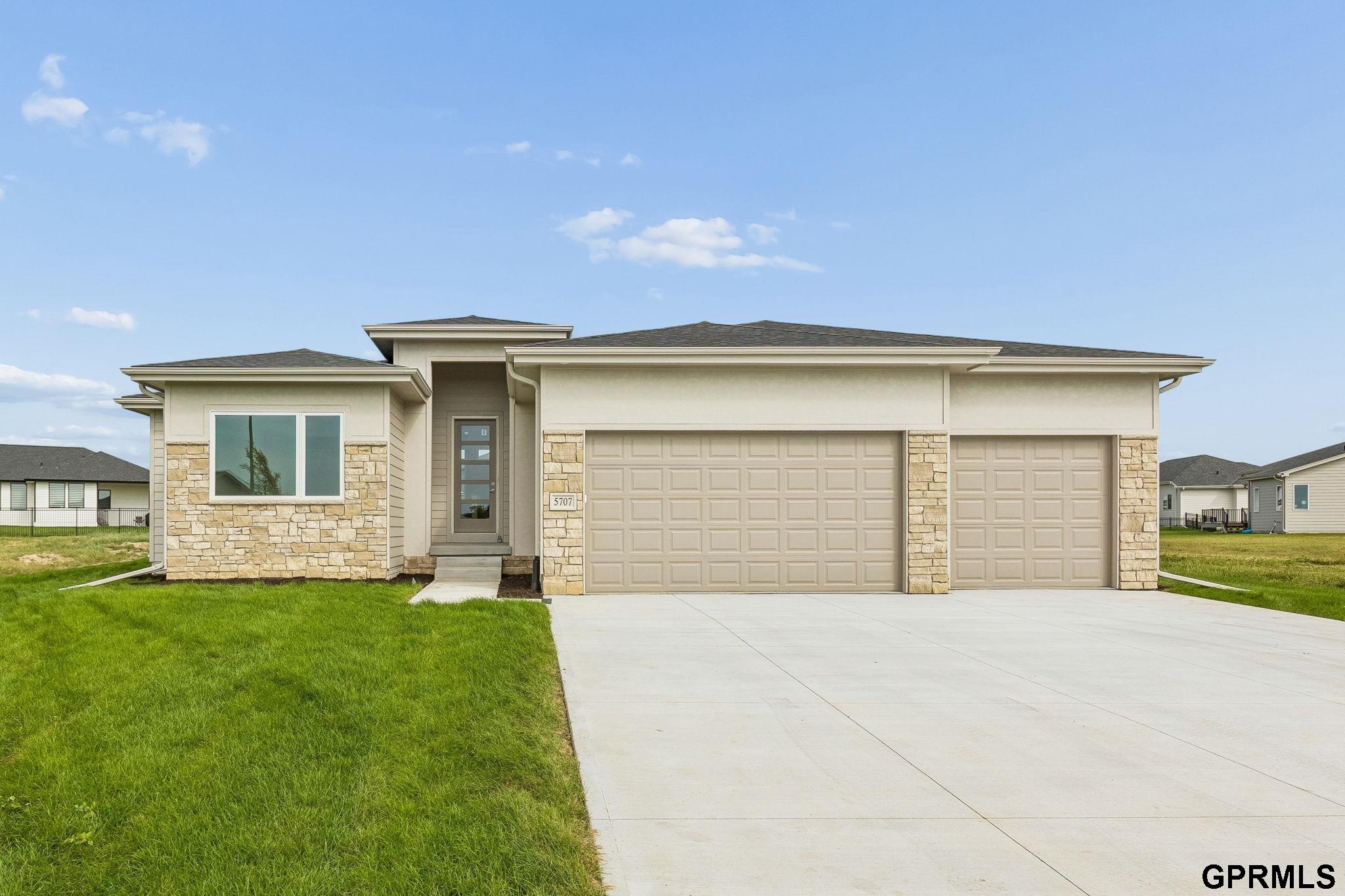 5707 Kestrel Parkway — photo