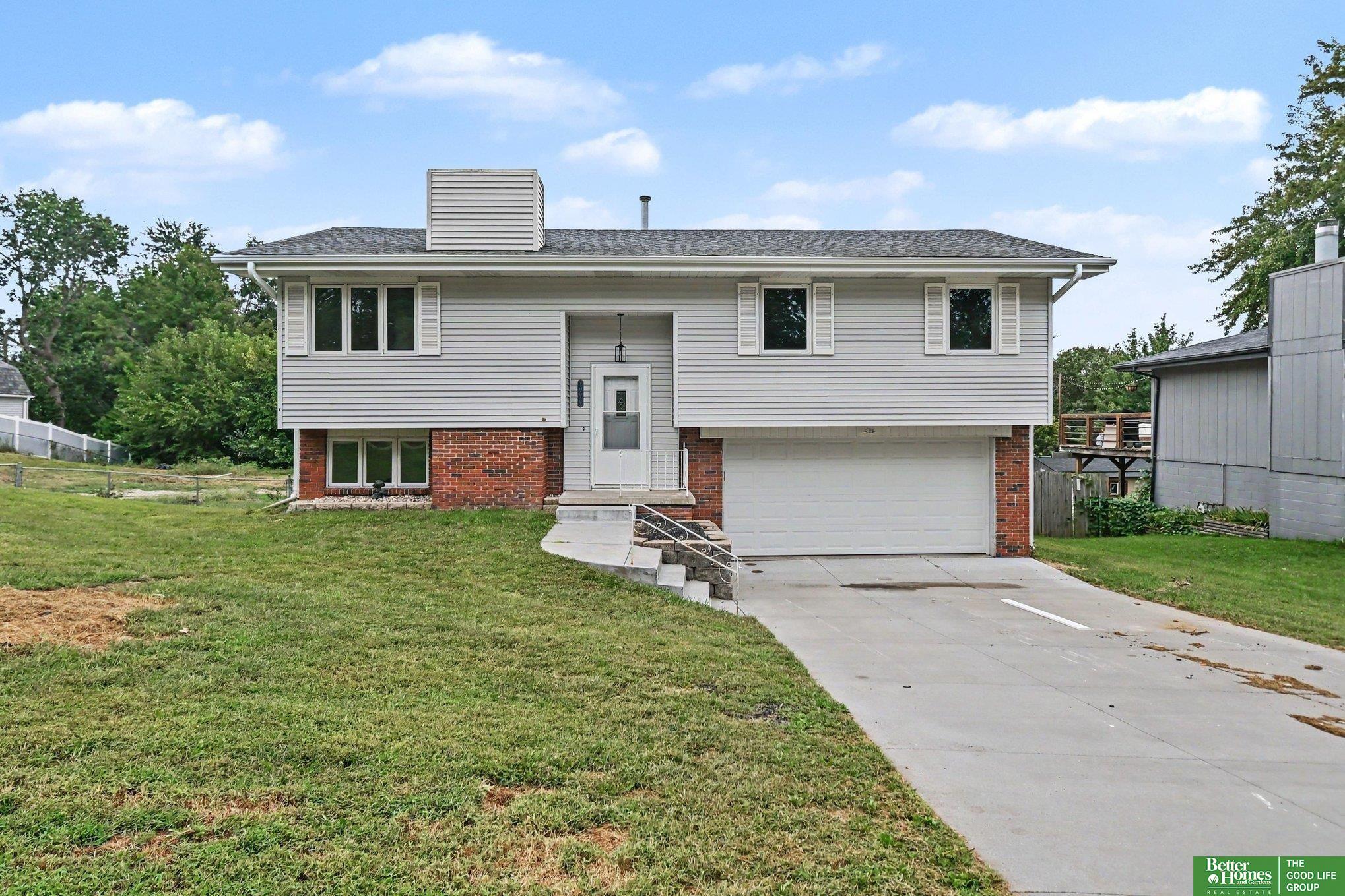 10529 Nicholas Street — photo