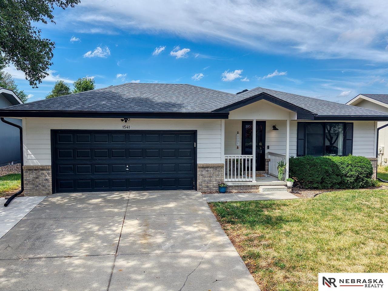 1541 SW Lacey Lane — photo