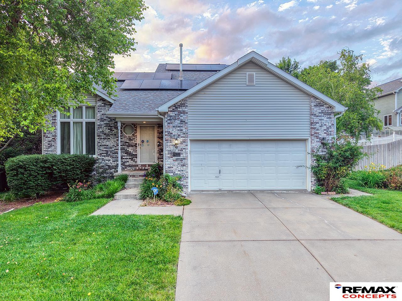 7432 Grand Oaks Drive — photo