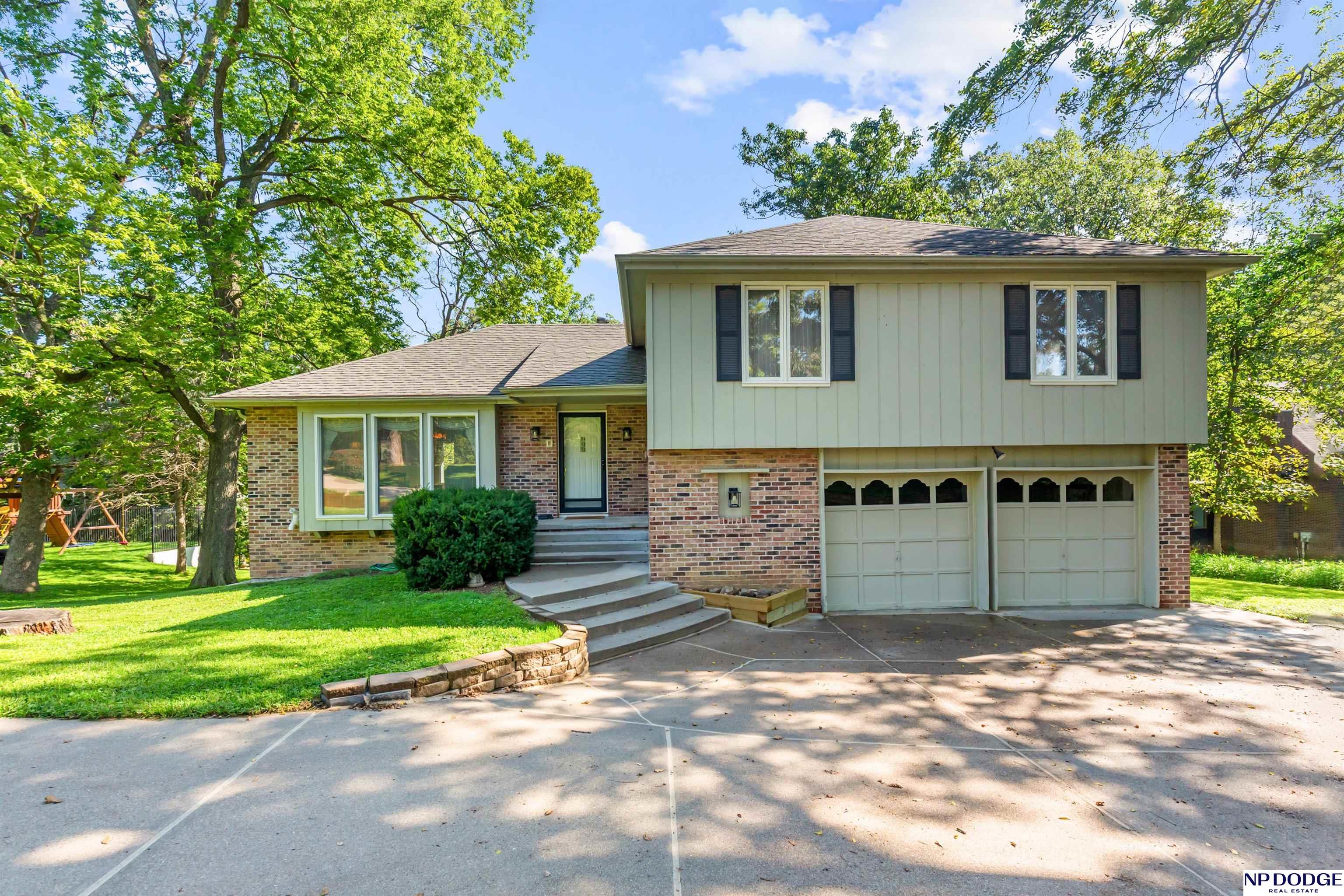 506 Dowding Court — photo