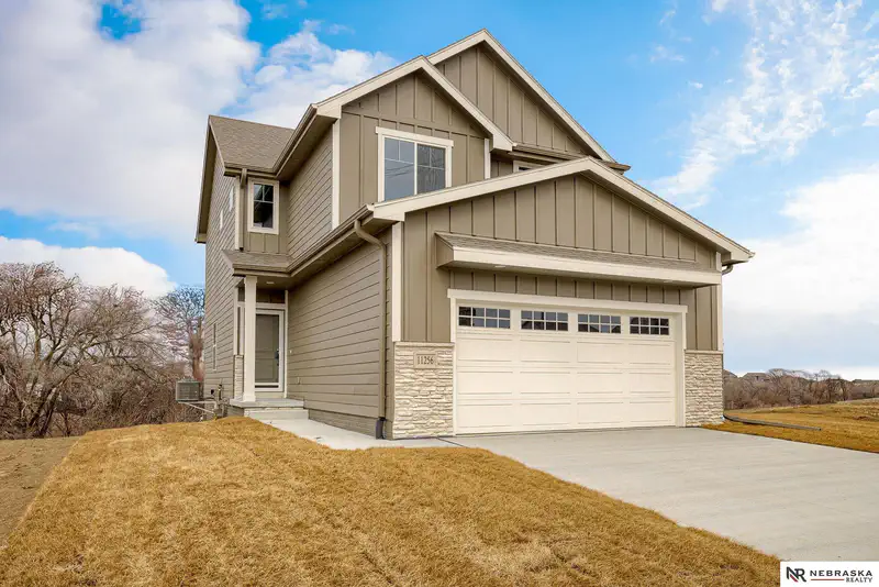 11310 Portage Circle — photo