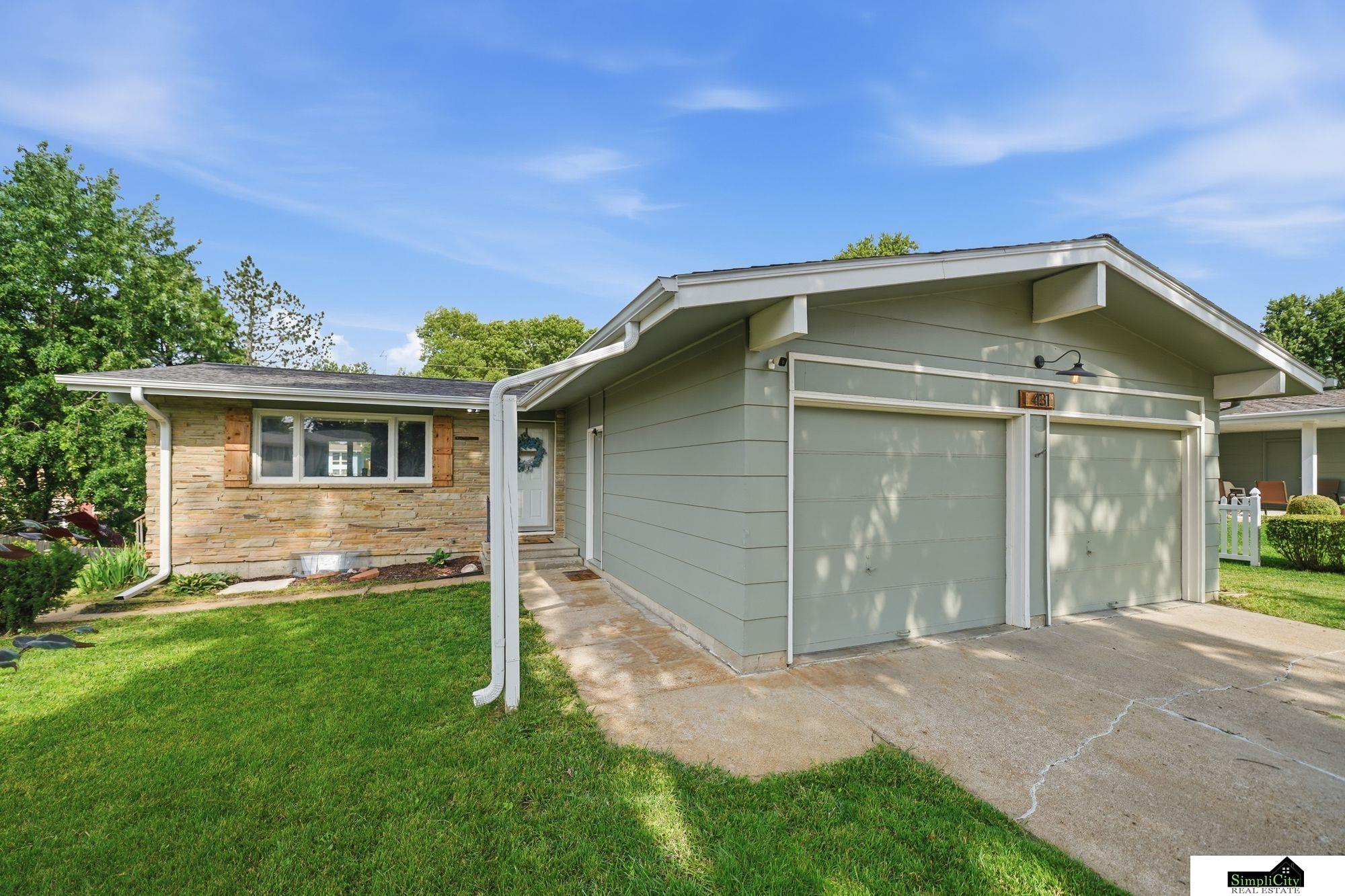431 W Broadview Drive — photo