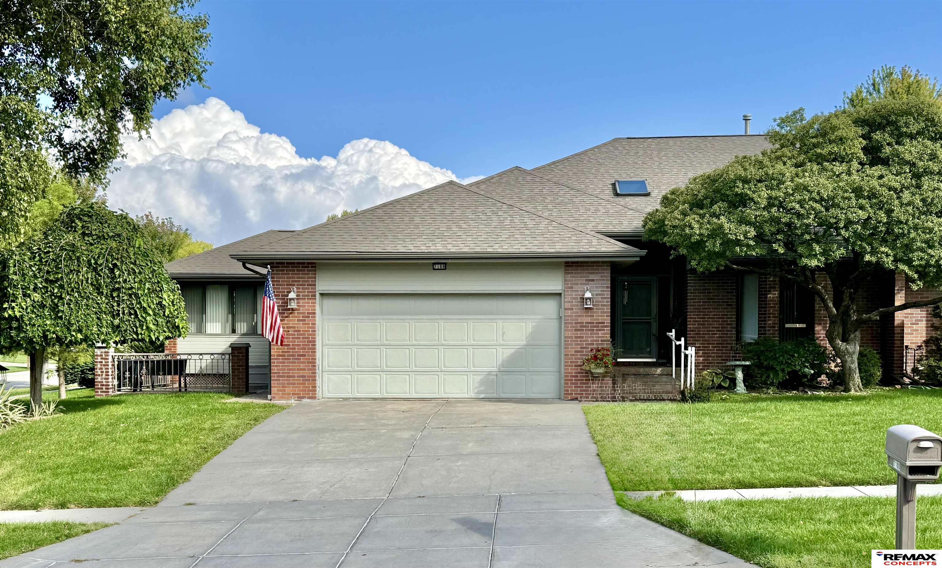 7100 Beaver Creek Lane — photo