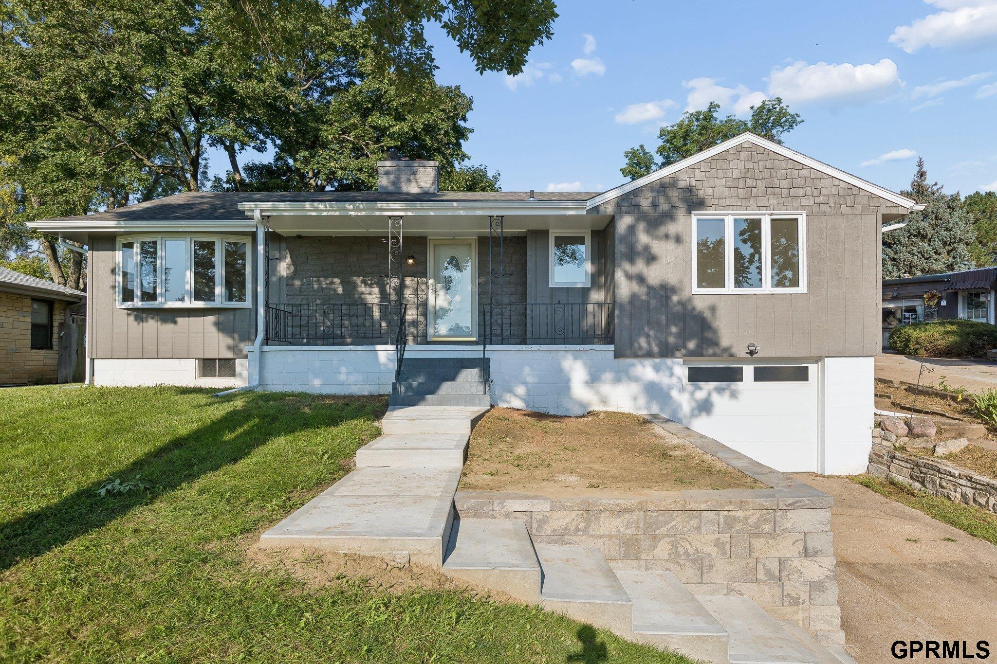 1010 Parkway Drive — photo