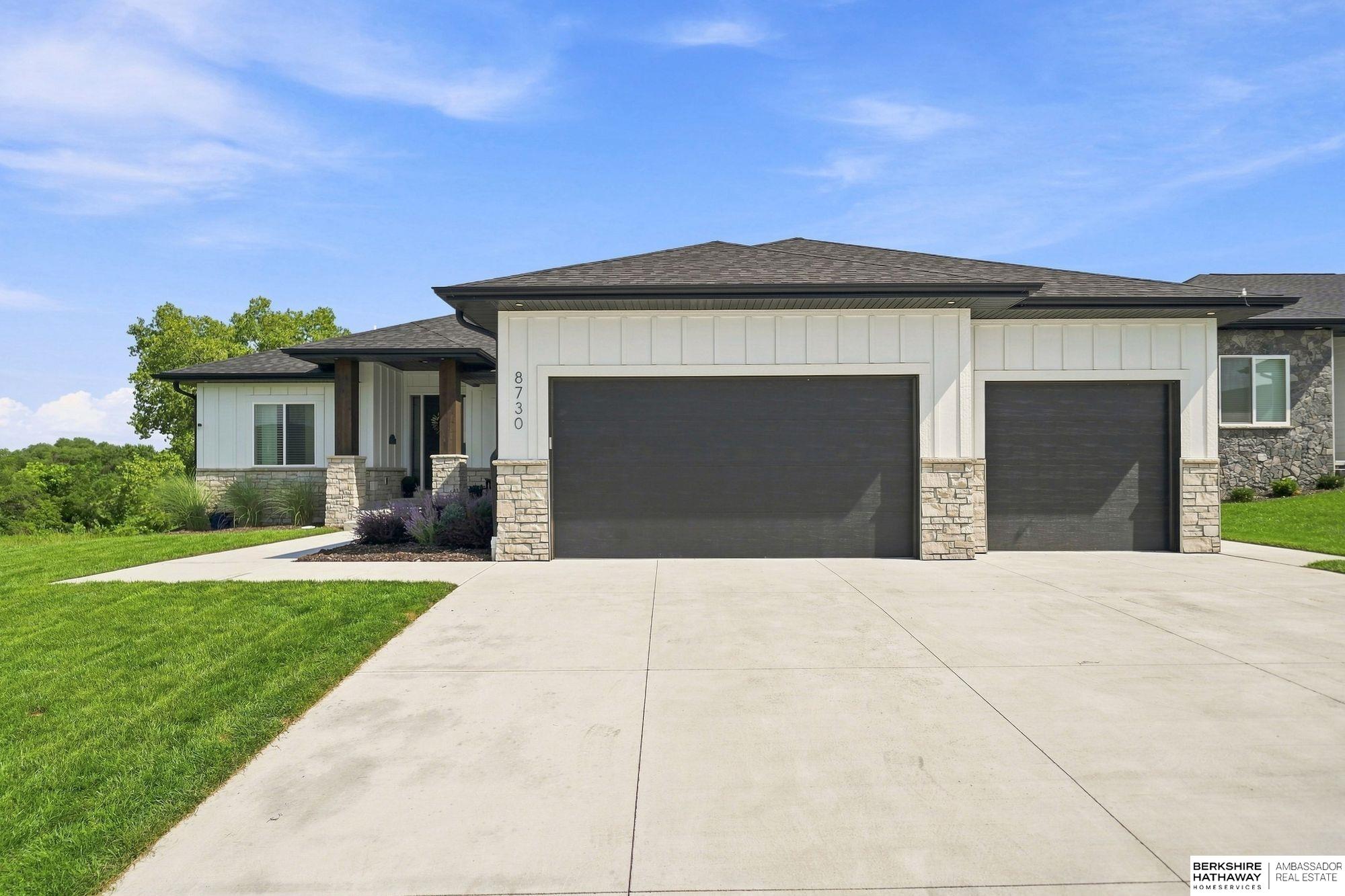 8730 Dragonfly Lane — photo