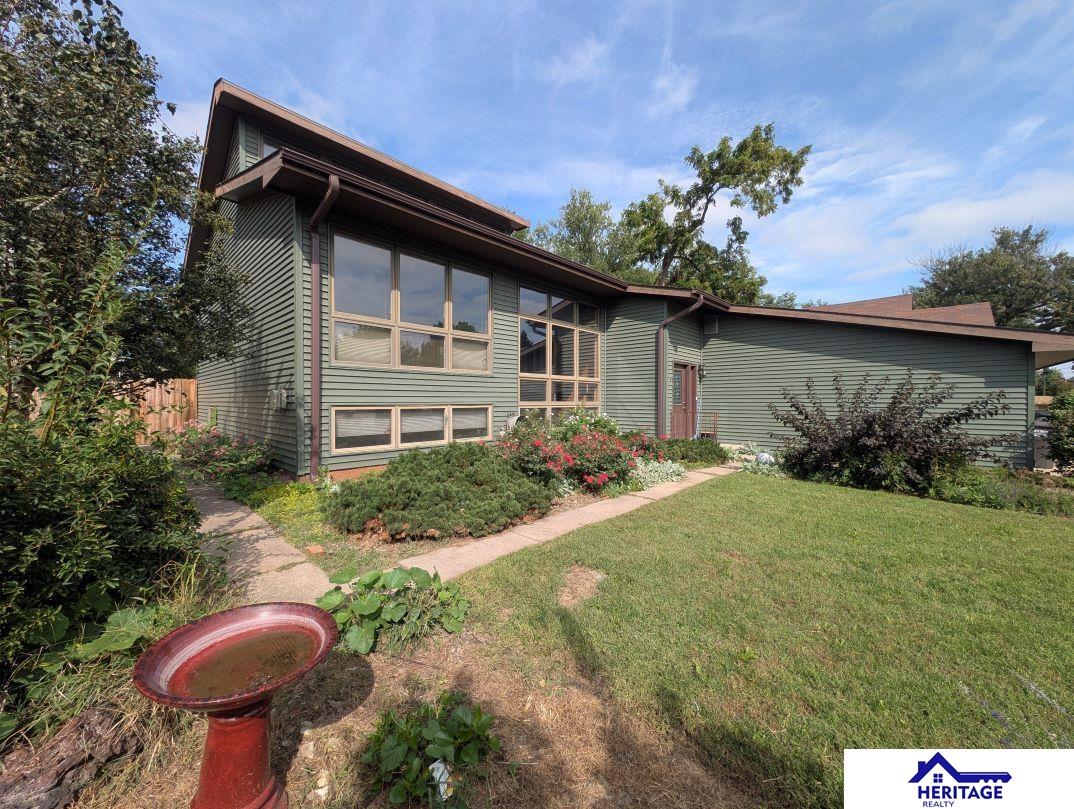 655 E 8th Street, York, NE 68467 — photo 2