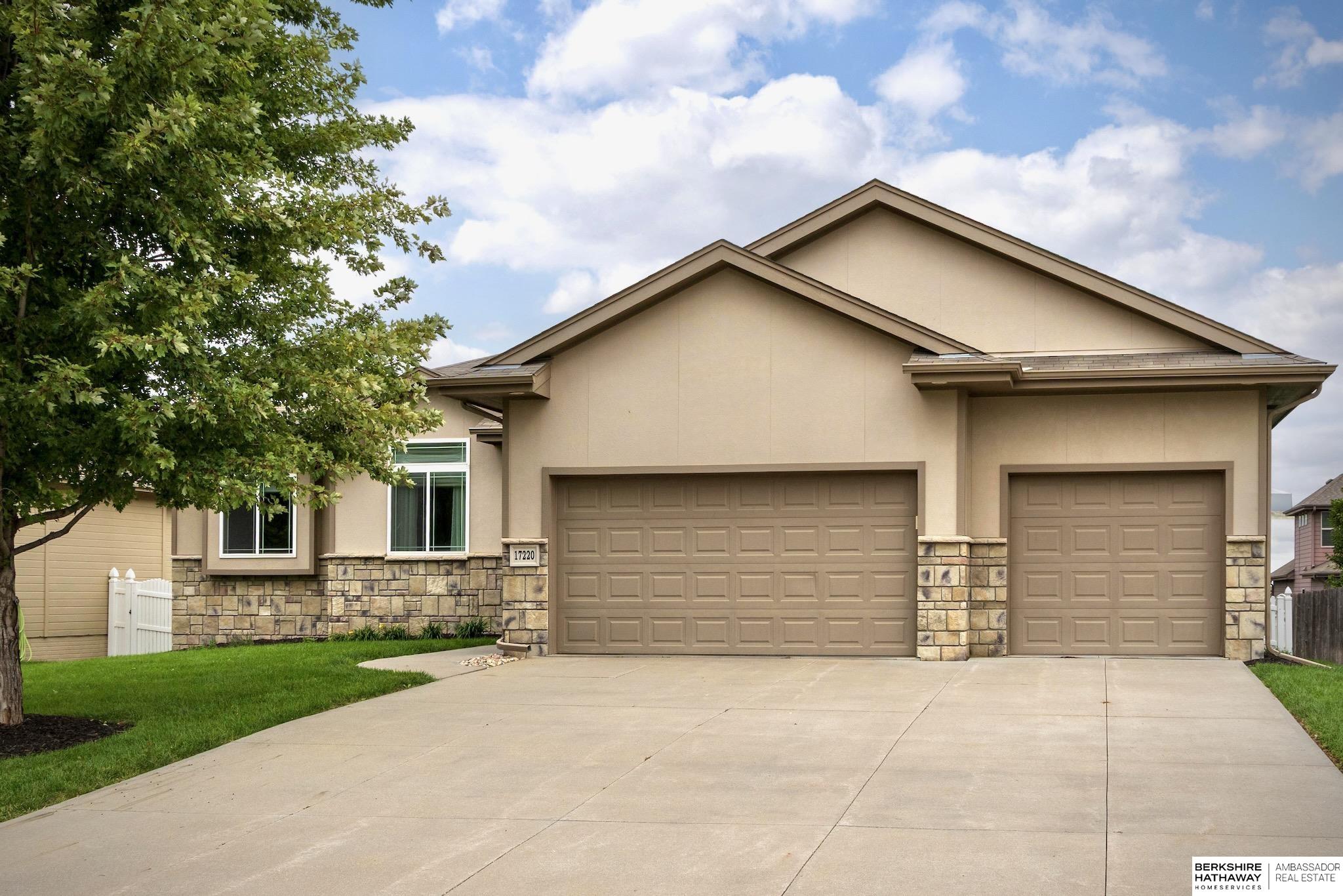 17220 Sage Street — photo