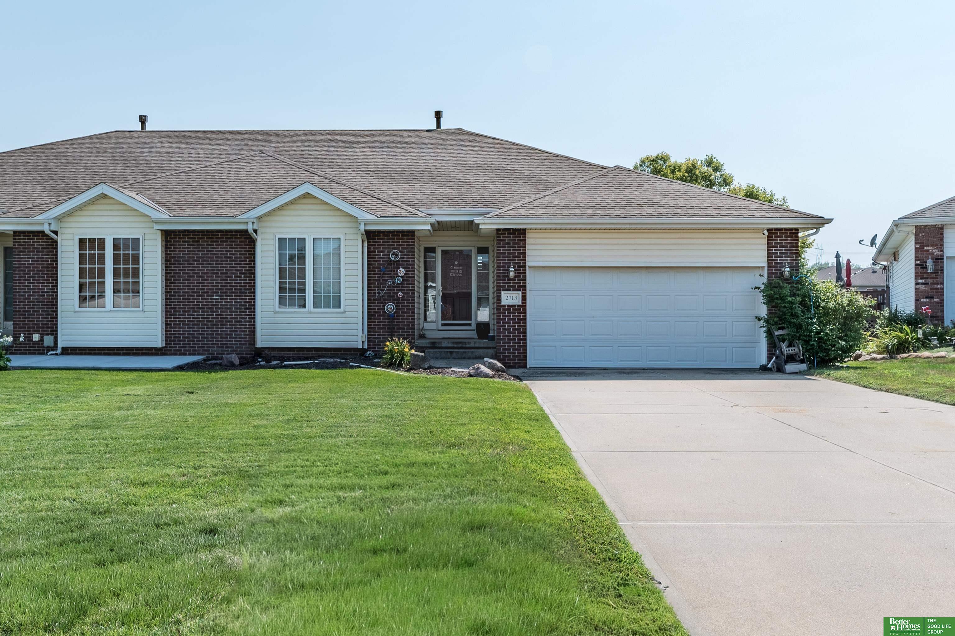 2713 Lakeview Circle — photo
