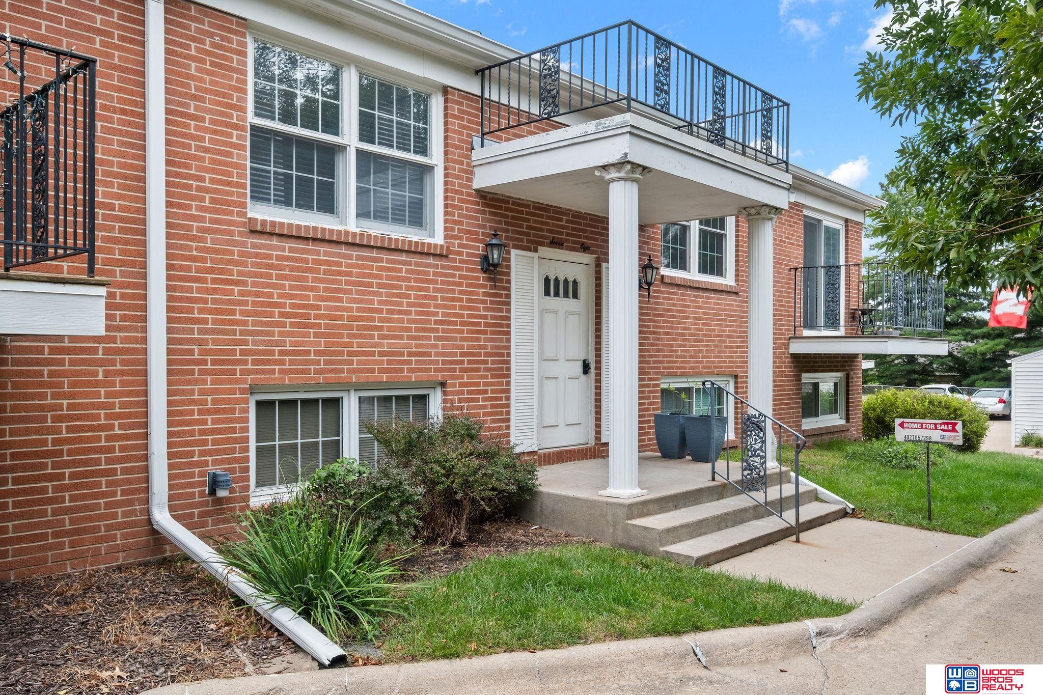 210 Lakewood Drive #8 — photo