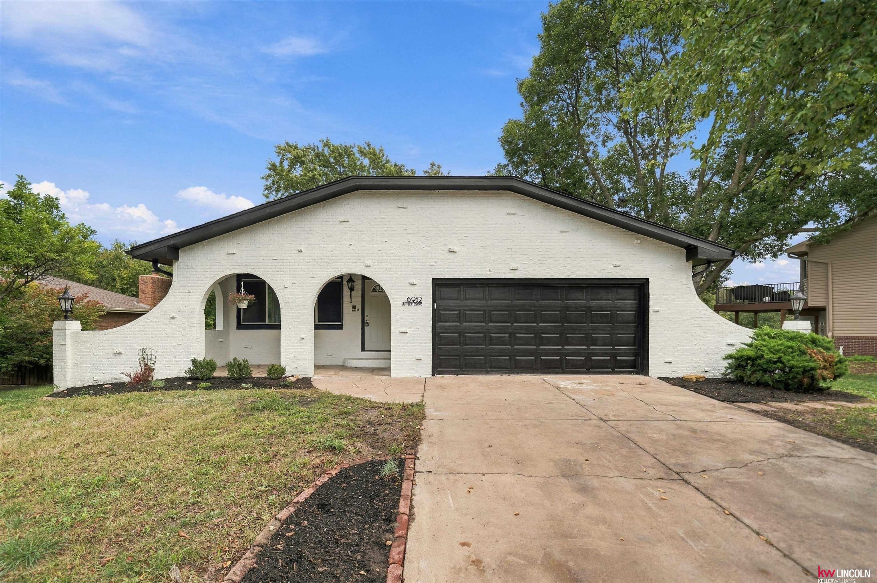 6932 Antler Drive — photo